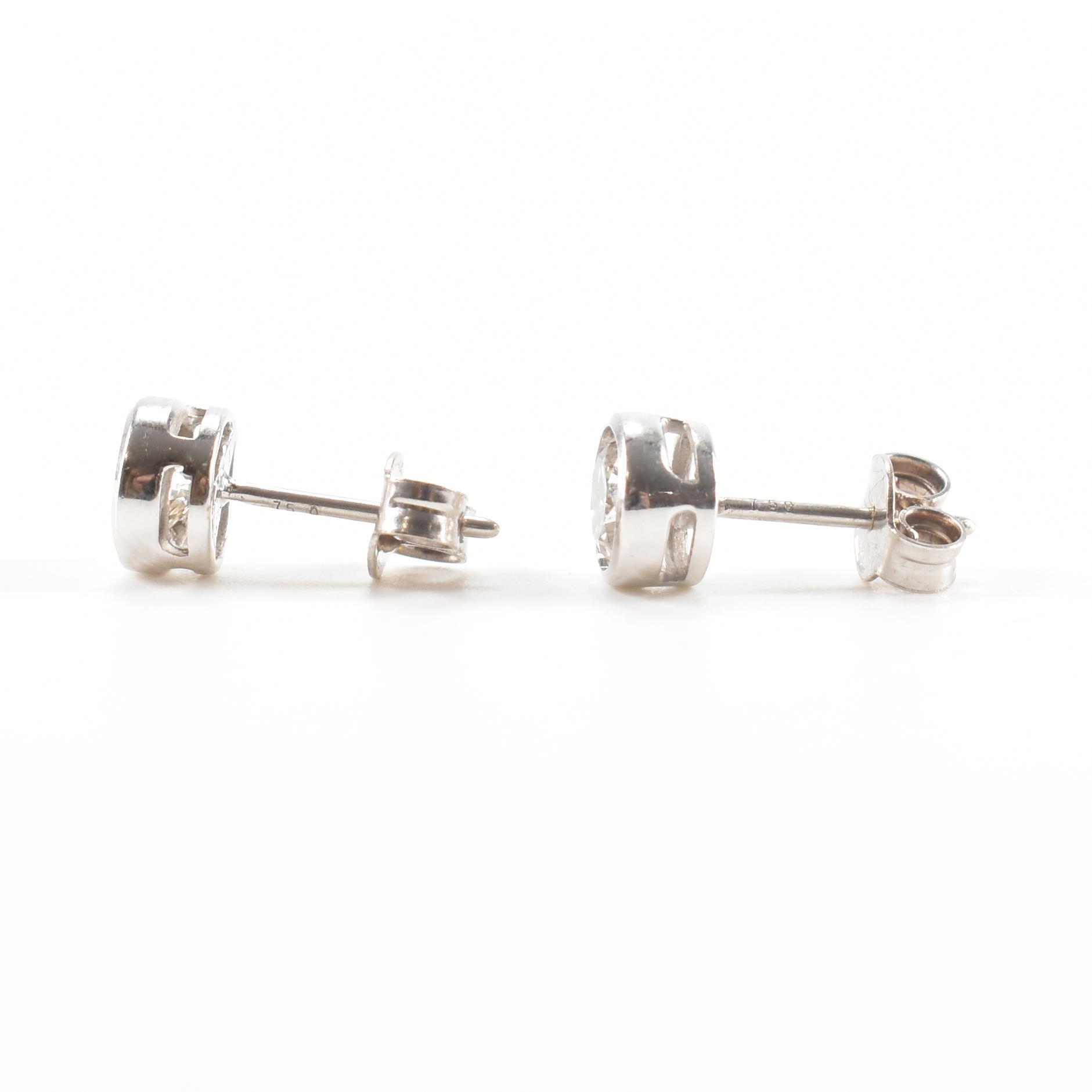 PAIR OF GOLD & DIAMOND STUD EARRINGS - Image 2 of 5