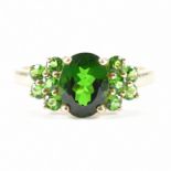 HALLMARKED 9CT GOLD & CHROME DIOPSIDE CLUSTER RING