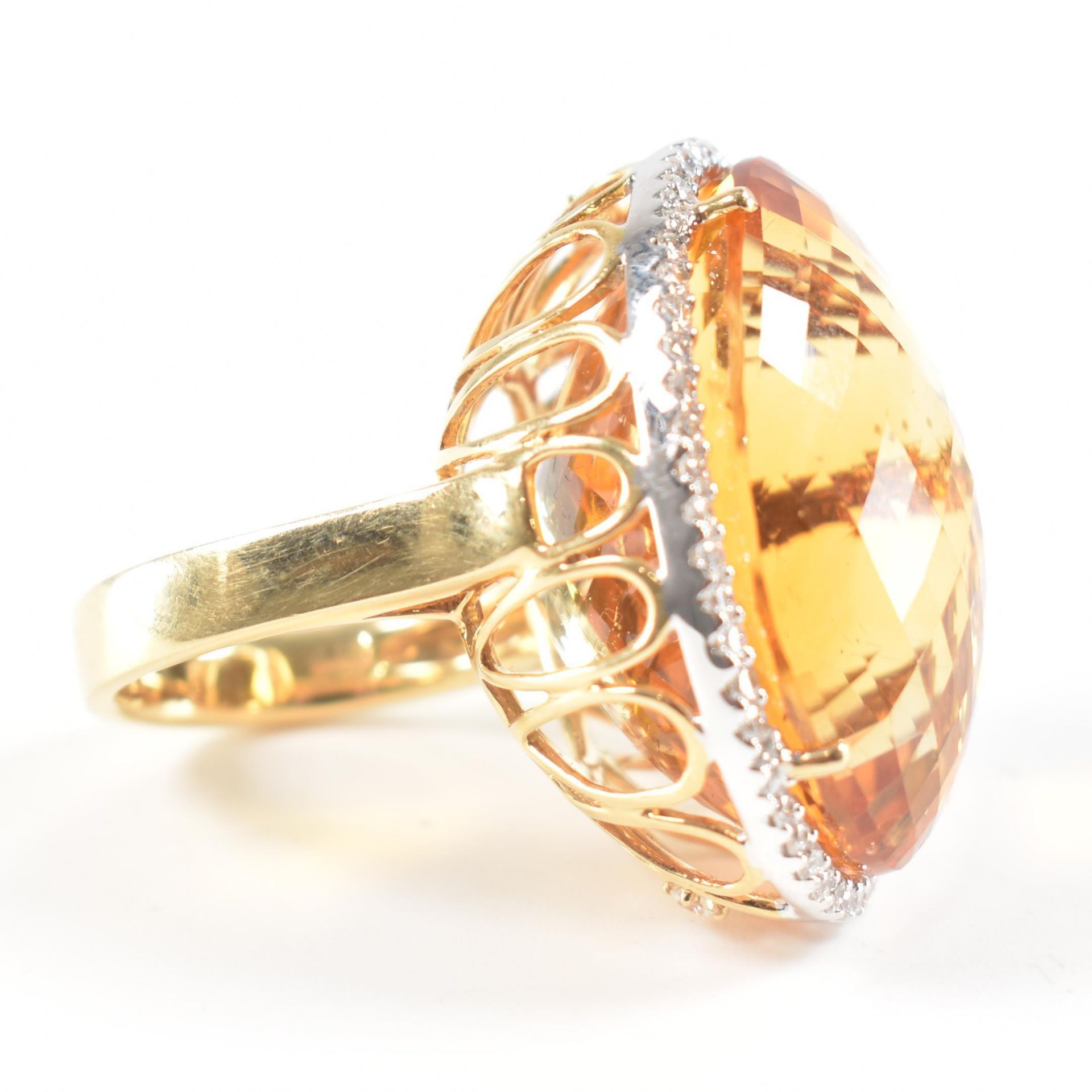 HALLMARKED 18CT GOLD CITRINE & DIAMOND COCKTAIL RING - Image 5 of 9
