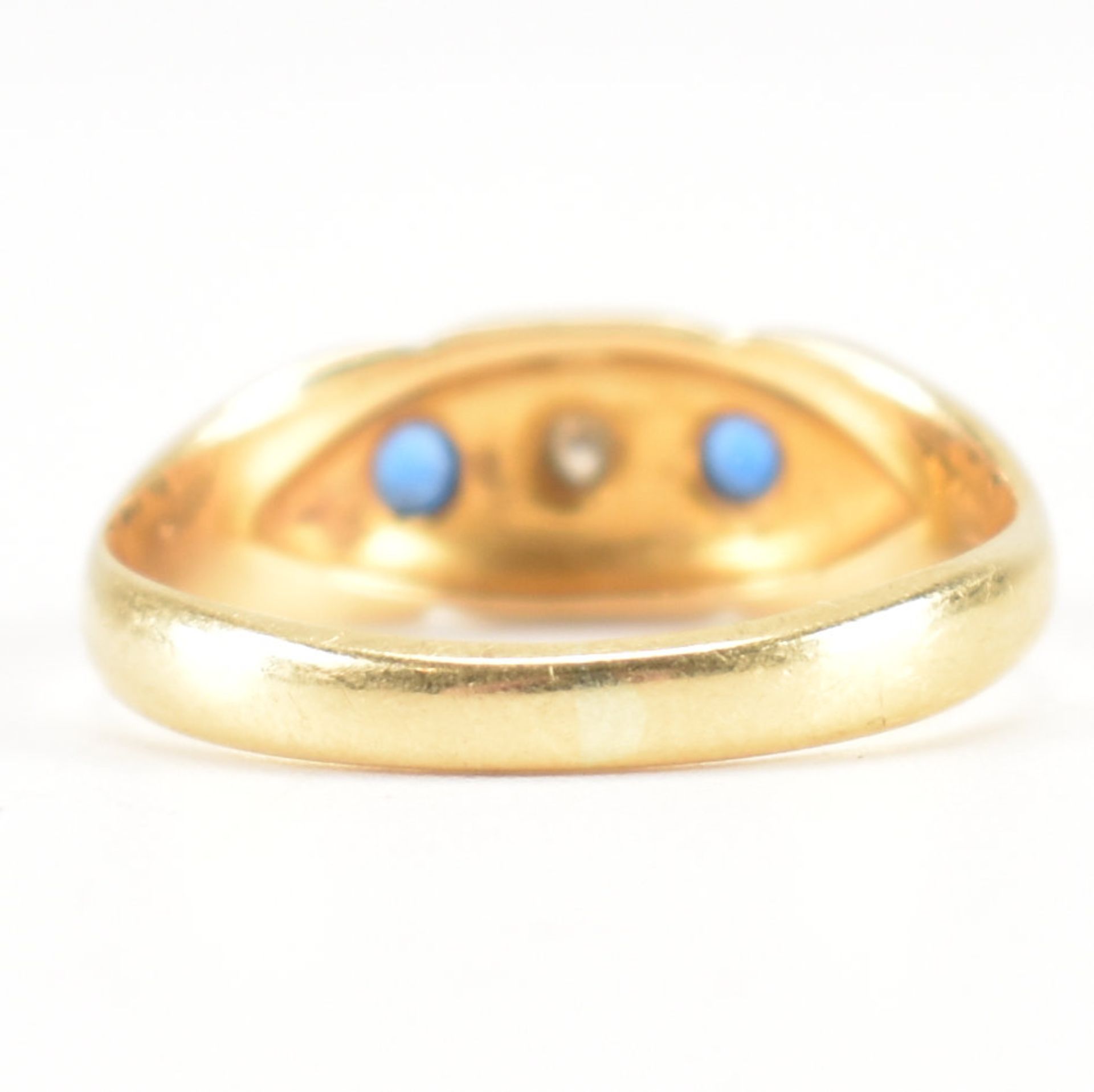 HALLMARKED 18CT GOLD DIAMOND & BLUE STONE RING - Image 5 of 9