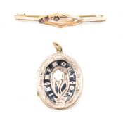 9CT GOLD BAR BROOCH & GOLD FRONT & BACK LOCKET