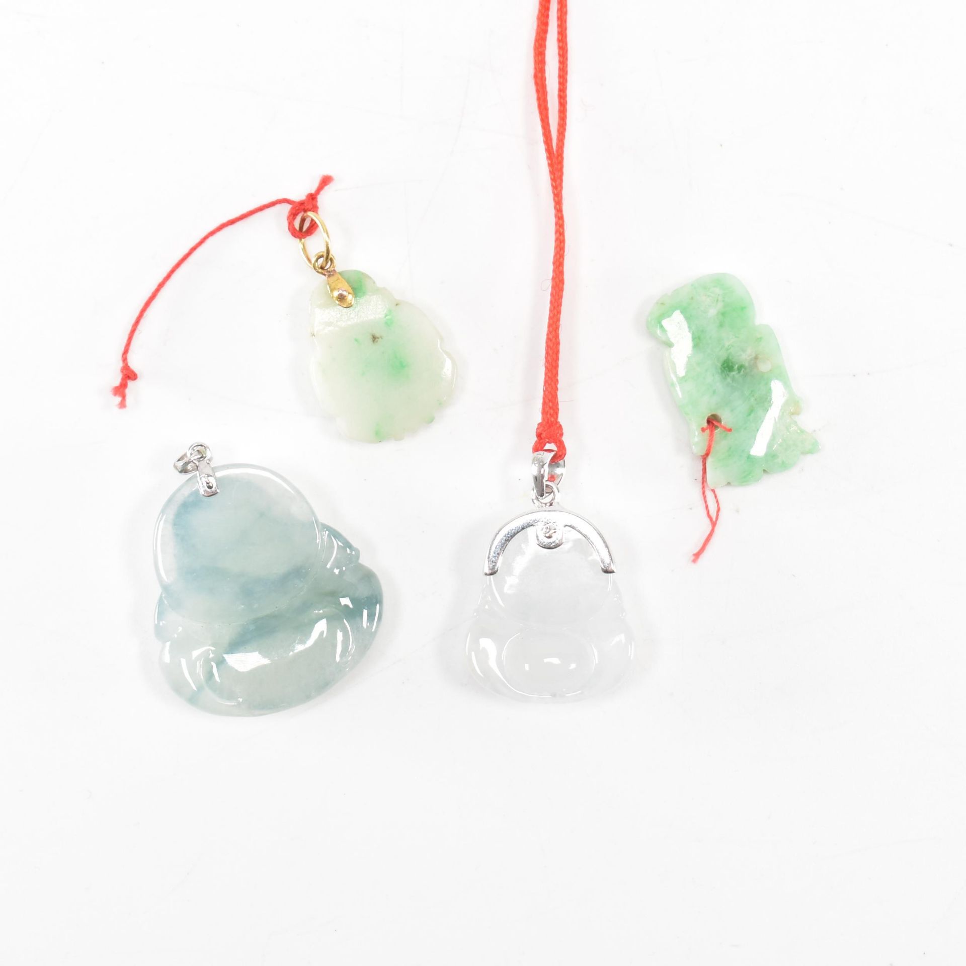 COLLECTION OF ASSORTED CARVED JADE NECKLACE PENDANTS - Image 2 of 3