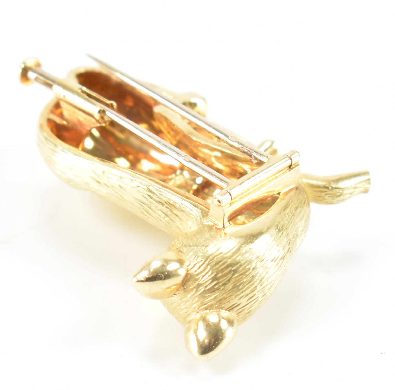 VINTAGE HERMES 18CT GOLD & SAPPHIRE FOX BROOCH - Image 8 of 13