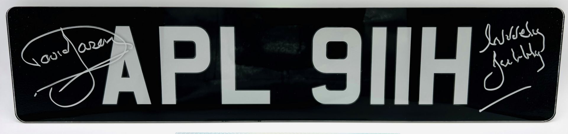 ONLY FOOLS & HORSES - APL 911H - DAVID JASON SIGNED NUMBER PLATE - Bild 2 aus 2