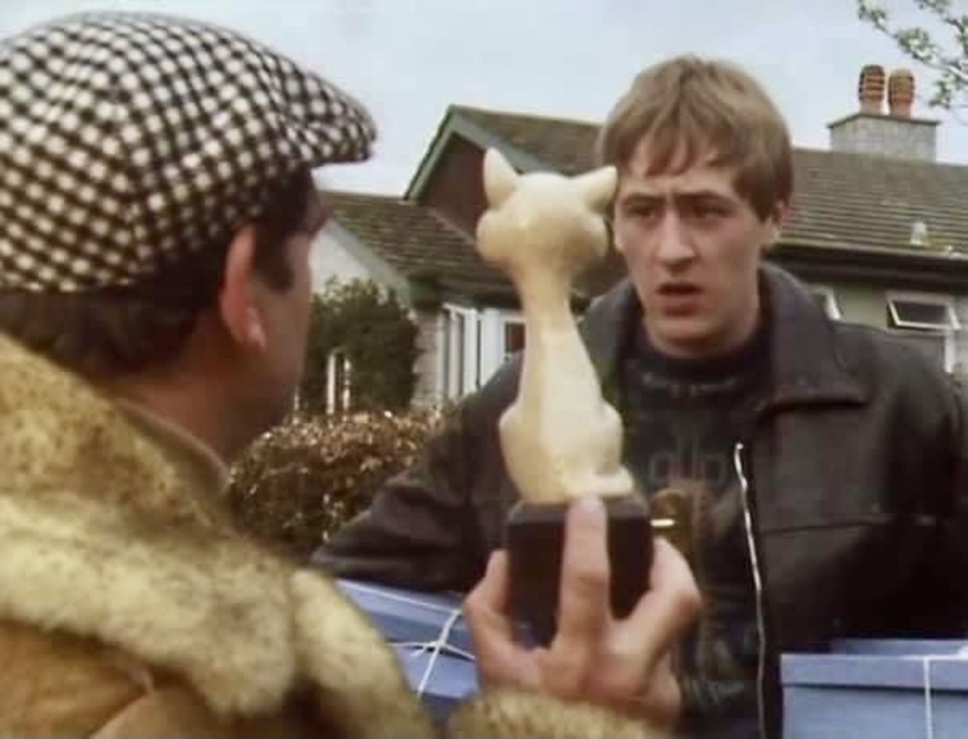 ONLY FOOLS & HORSES - 'HOW MUCH IS THAT DOGGIE IN THE WINDOW?' SIGNED CAT - Bild 8 aus 9