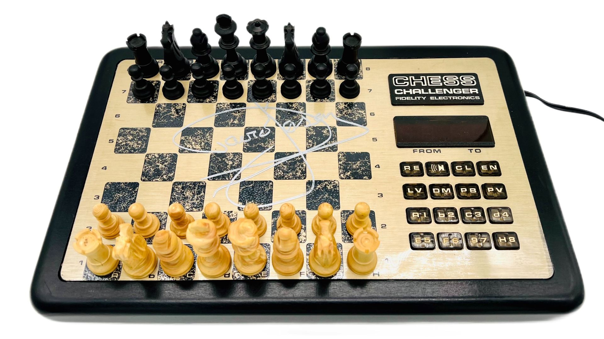 ONLY FOOLS & HORSES - SIR DAVID JASON SIGNED TALKING CHESS GAME