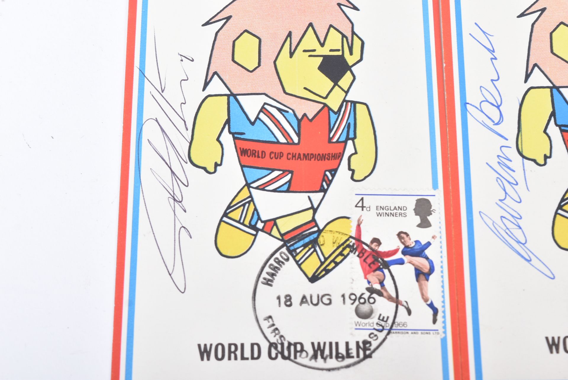 WORLD CUP 1966 - COLLECTION OF AUTOGRAPHS - FOOTBALL - Image 3 of 6