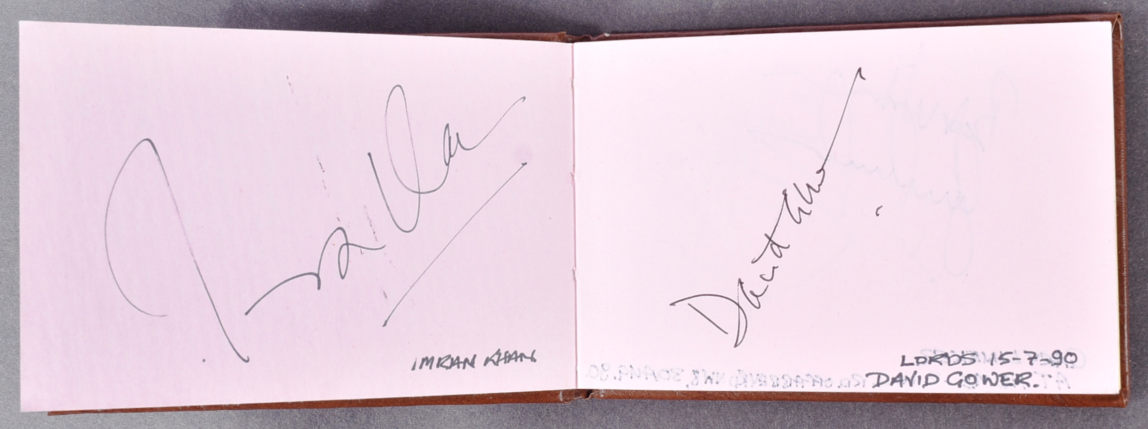 GERALD WHITNEY COLLECTION (CAMERA MAN) - AUTOGRAPH BOOK