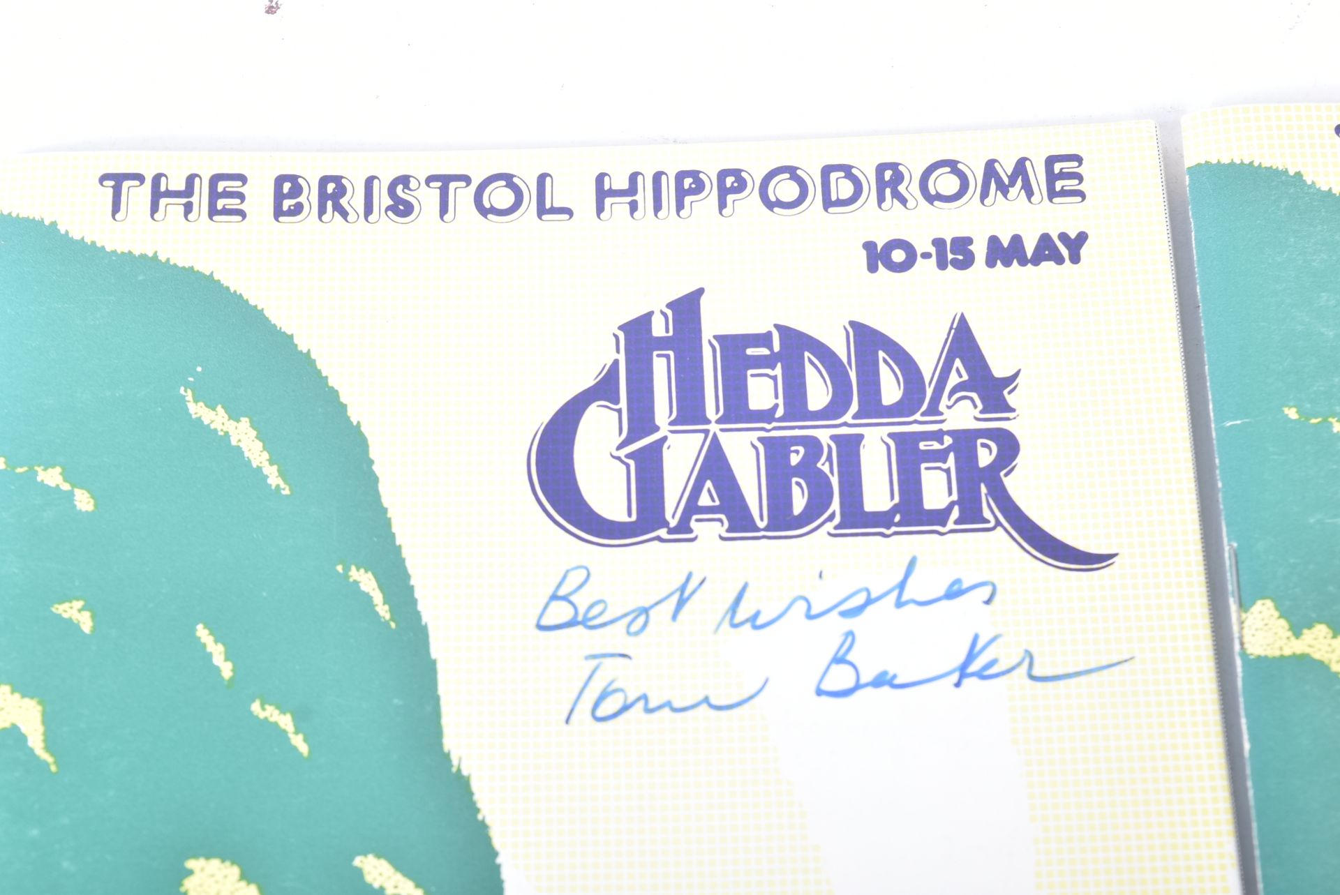 AUTOGRAPHS - 'HEDDA GABLER' CAST AUTOGRAPHED PROGRAMMES - Bild 2 aus 5