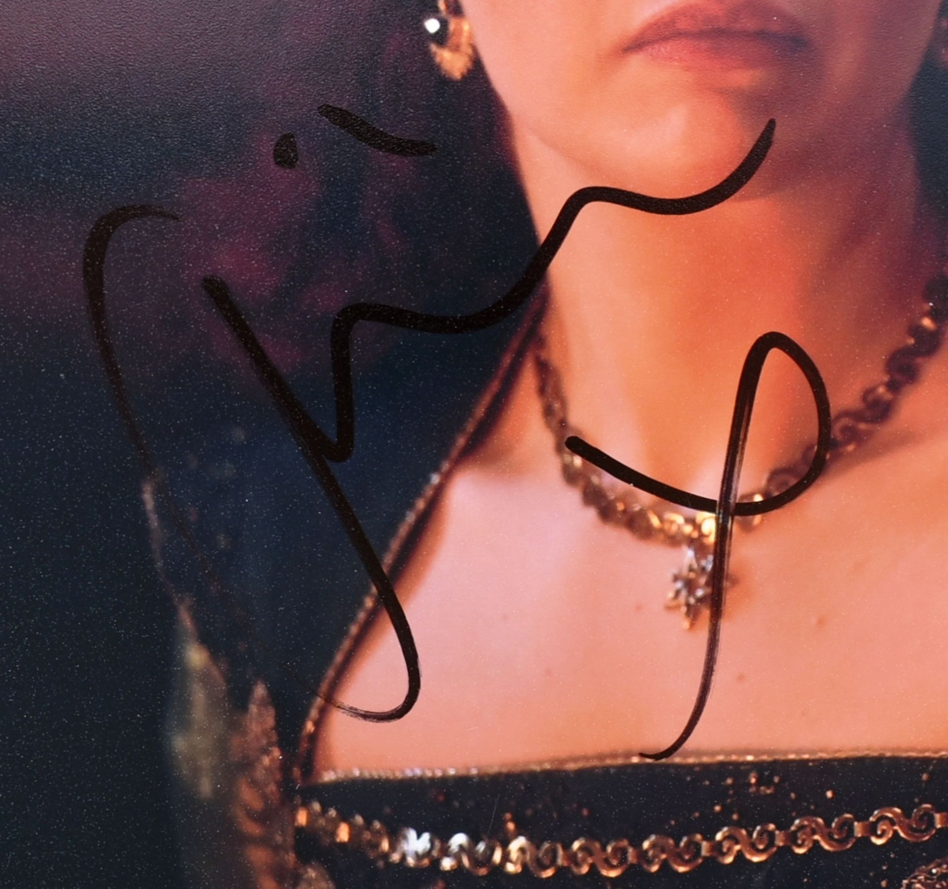 OLIVIA COOKE - HOUSE OF THE DRAGON - SIGNED 8X10" - AFTAL - Bild 2 aus 2