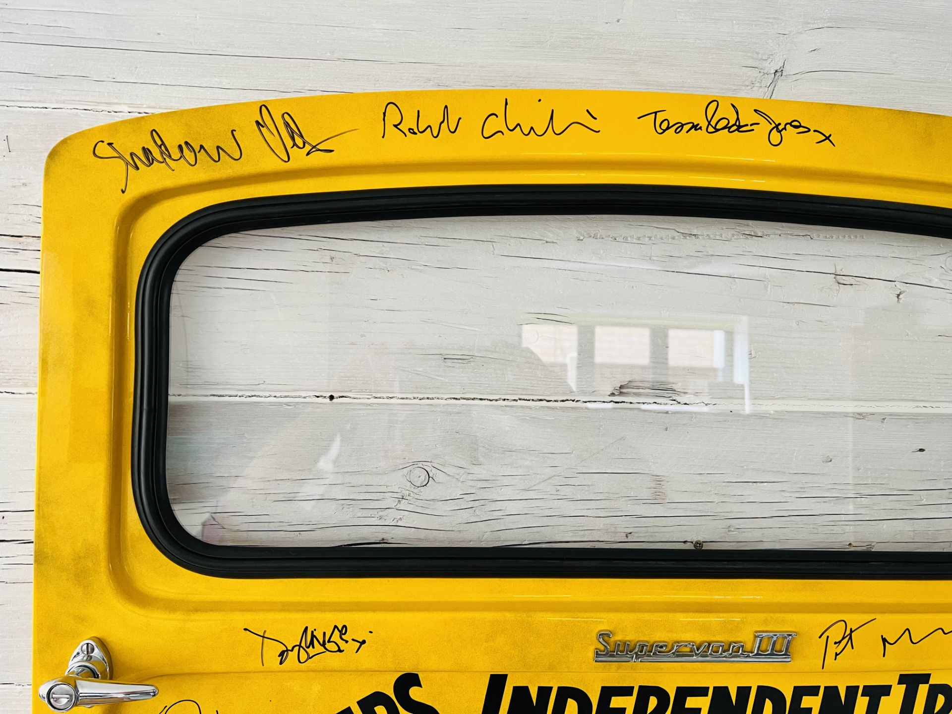 ONLY FOOLS & HORSES - DAVID JASON + CAST SIGNED VAN DOOR - Image 5 of 11