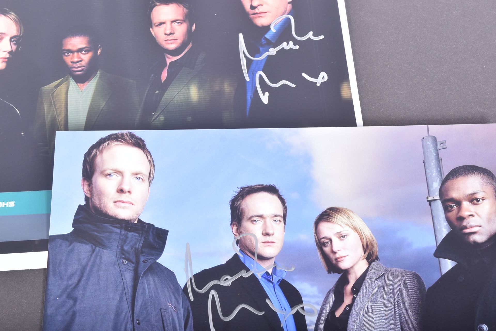 MATTHEW MACFADYEN - SPOOKS - AUTOGRAPHED 8X10" PHOTOGRAPHS - Bild 2 aus 2