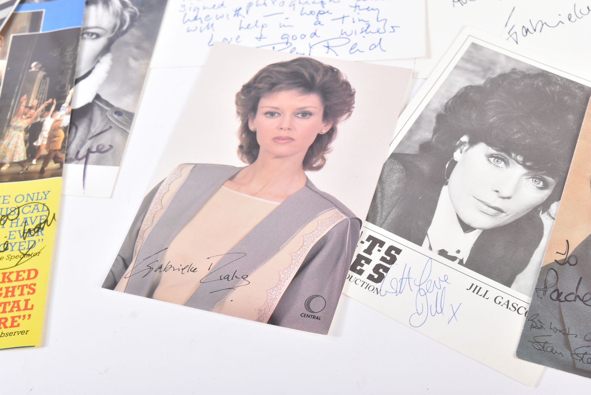 AUTOGRAPHS - LARGE COLLECTION OF 1970S / 1980S - Image 7 of 11