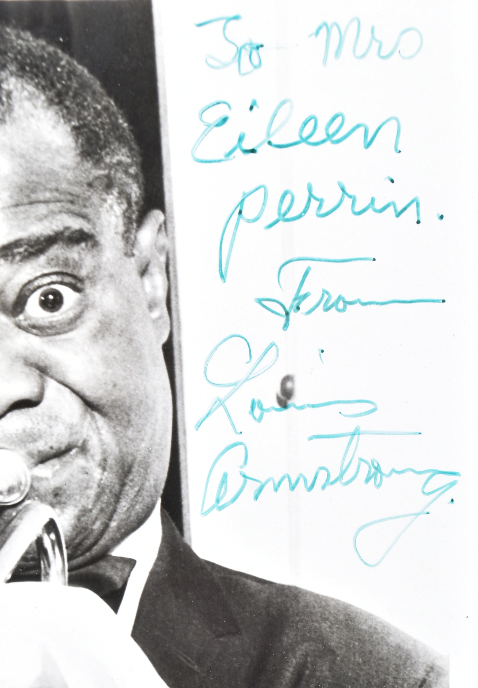 LOUIS ARMSTRONG (1901-1971) - 'SATCHMO' - SCARCE AUTOGRAPHED 8X10" PHOTO - Image 4 of 5