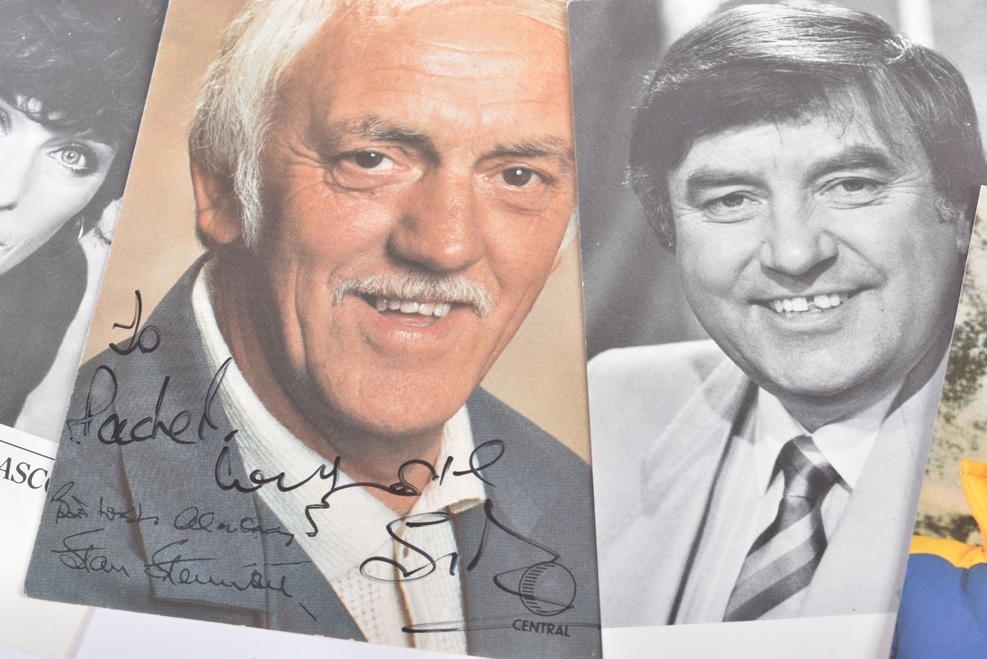 AUTOGRAPHS - LARGE COLLECTION OF 1970S / 1980S - Image 4 of 11