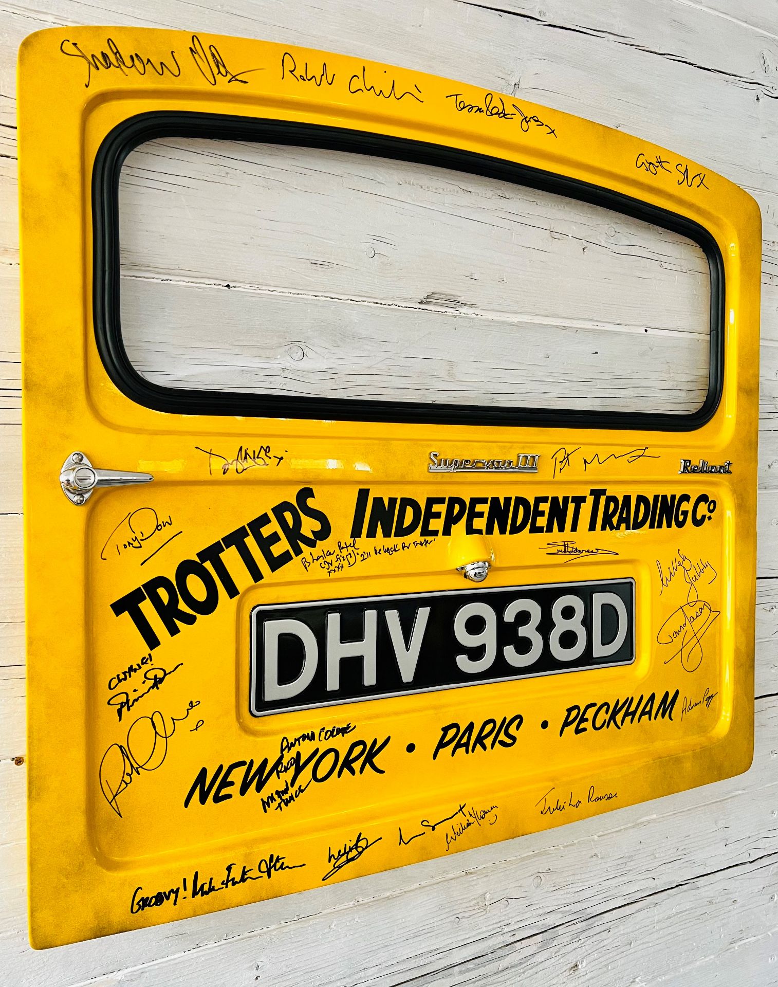 ONLY FOOLS & HORSES - DAVID JASON + CAST SIGNED VAN DOOR - Image 2 of 11