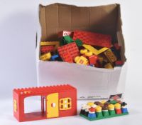 COLLECTION OF VINTAGE LEGO DUPLO BUILDING BRICKS