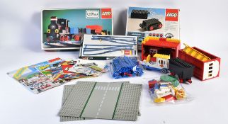 LEGO - COLLECTION OF VINTAGE LEGO SETS & LOOSE BRICKS