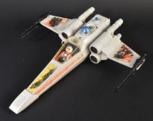 STAR WARS - X-WING FIGHTER GREY BATTERY OPERATED VERSION