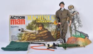 ACTION MAN - COLLECTION OF VINTAGE PALITOY ACTION MAN ITEMS ETC