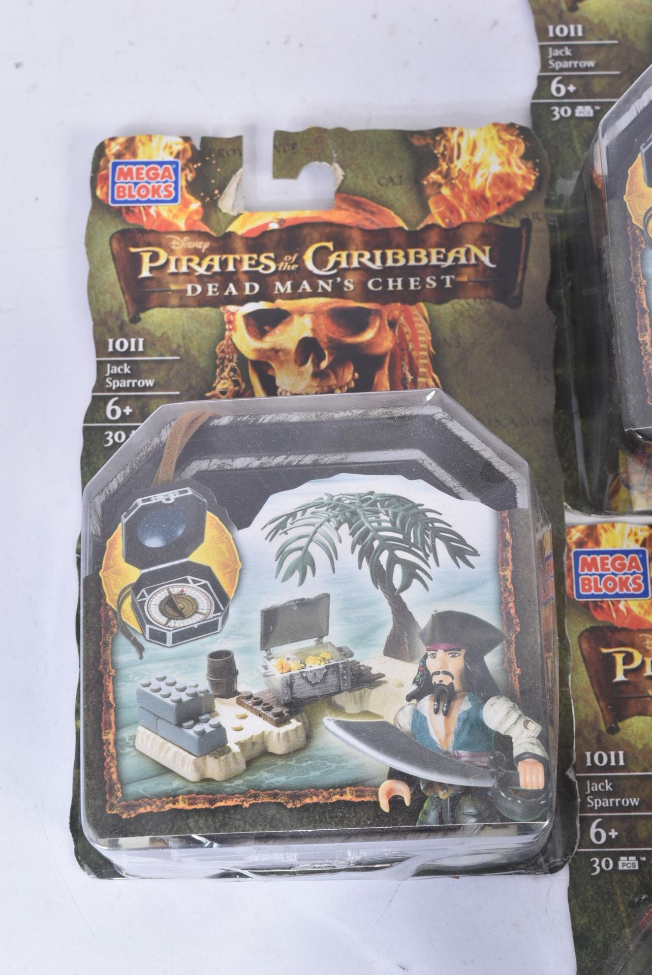 MEGA BLOKS - PIRATES OF THE CARIBBEAN - Image 6 of 9