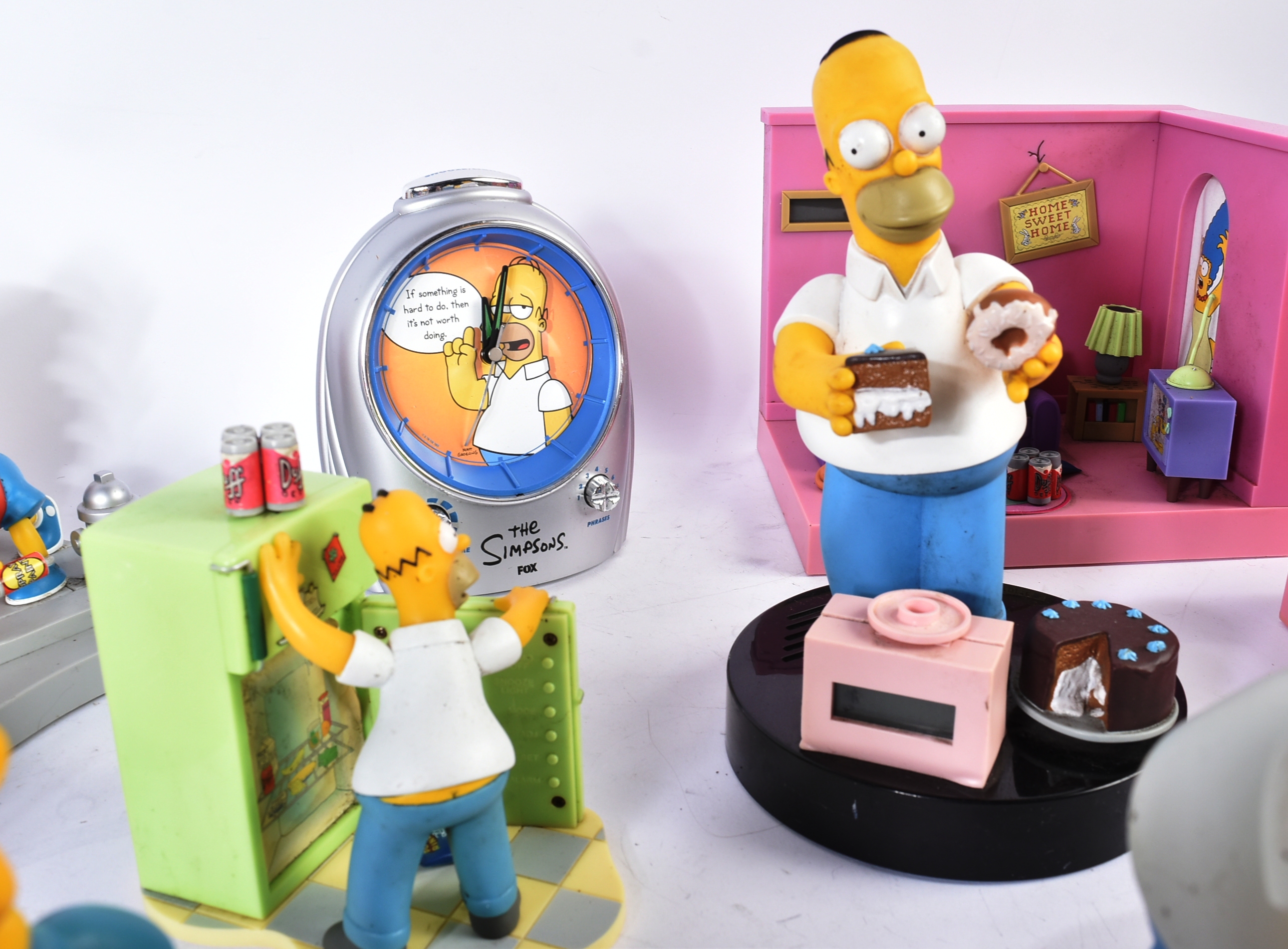 THE SIMPSONS - COLLECTION OF VINTAGE DIGITAL ALARM CLOCKS - Image 3 of 6