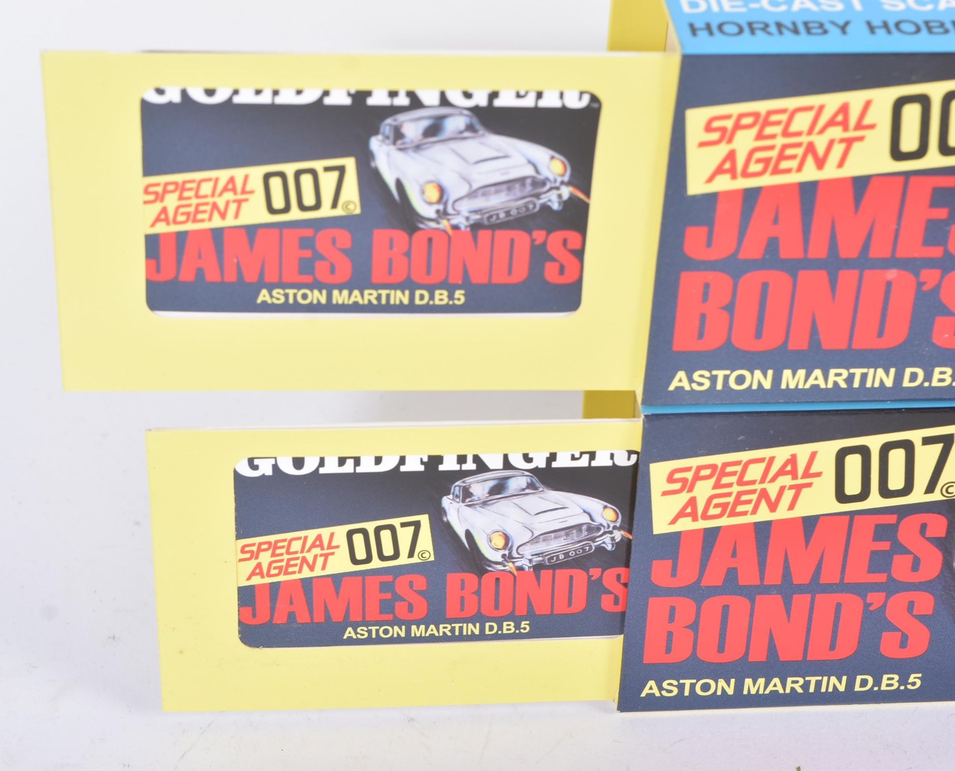 TWO HORNBY MADE CORGI TOYS JAMES BOND ASTON MARTIN DIECAST MODEL - Bild 4 aus 5