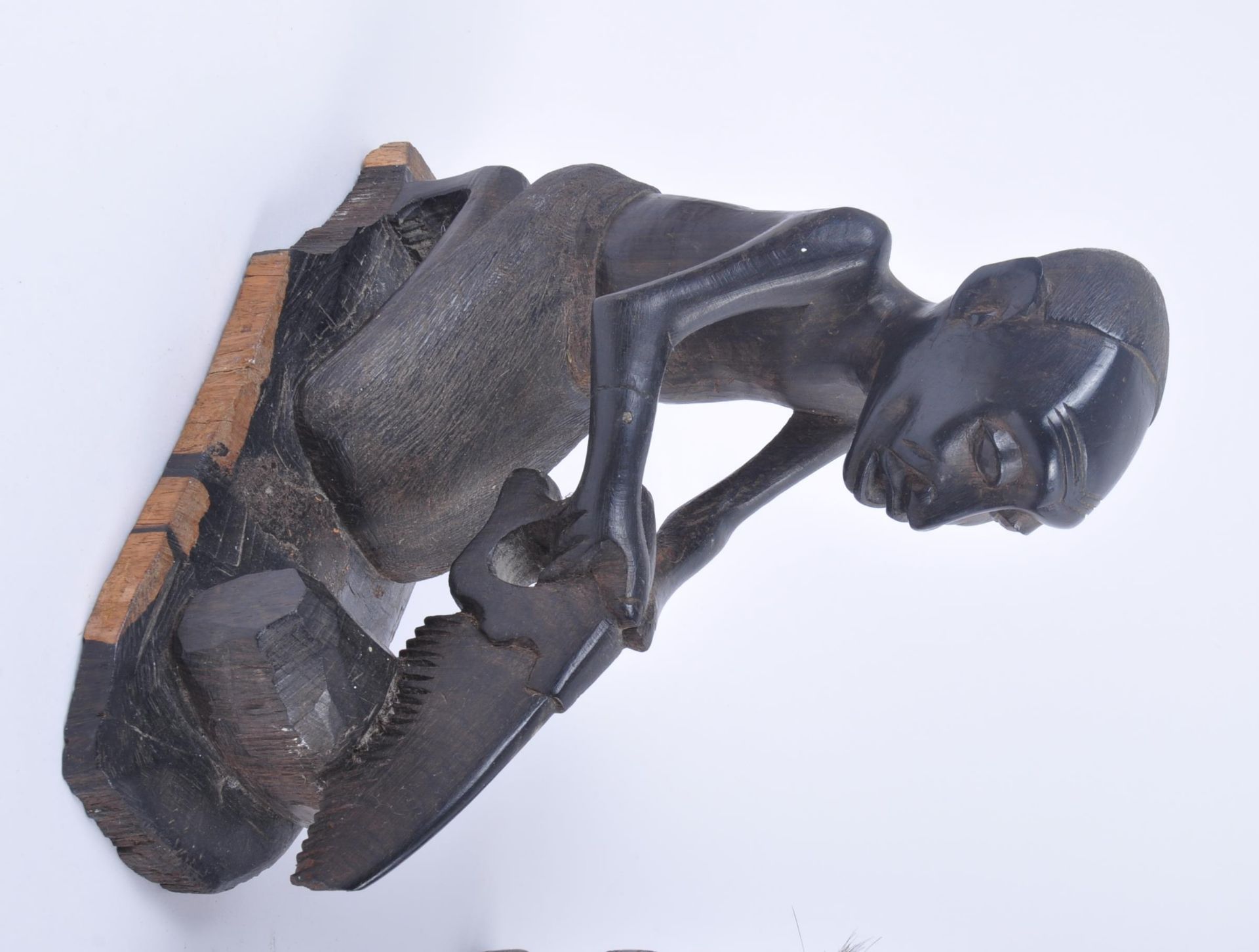 COLLECTION OF AFRICAN TRIBAL ARTIFACTS - Image 6 of 7