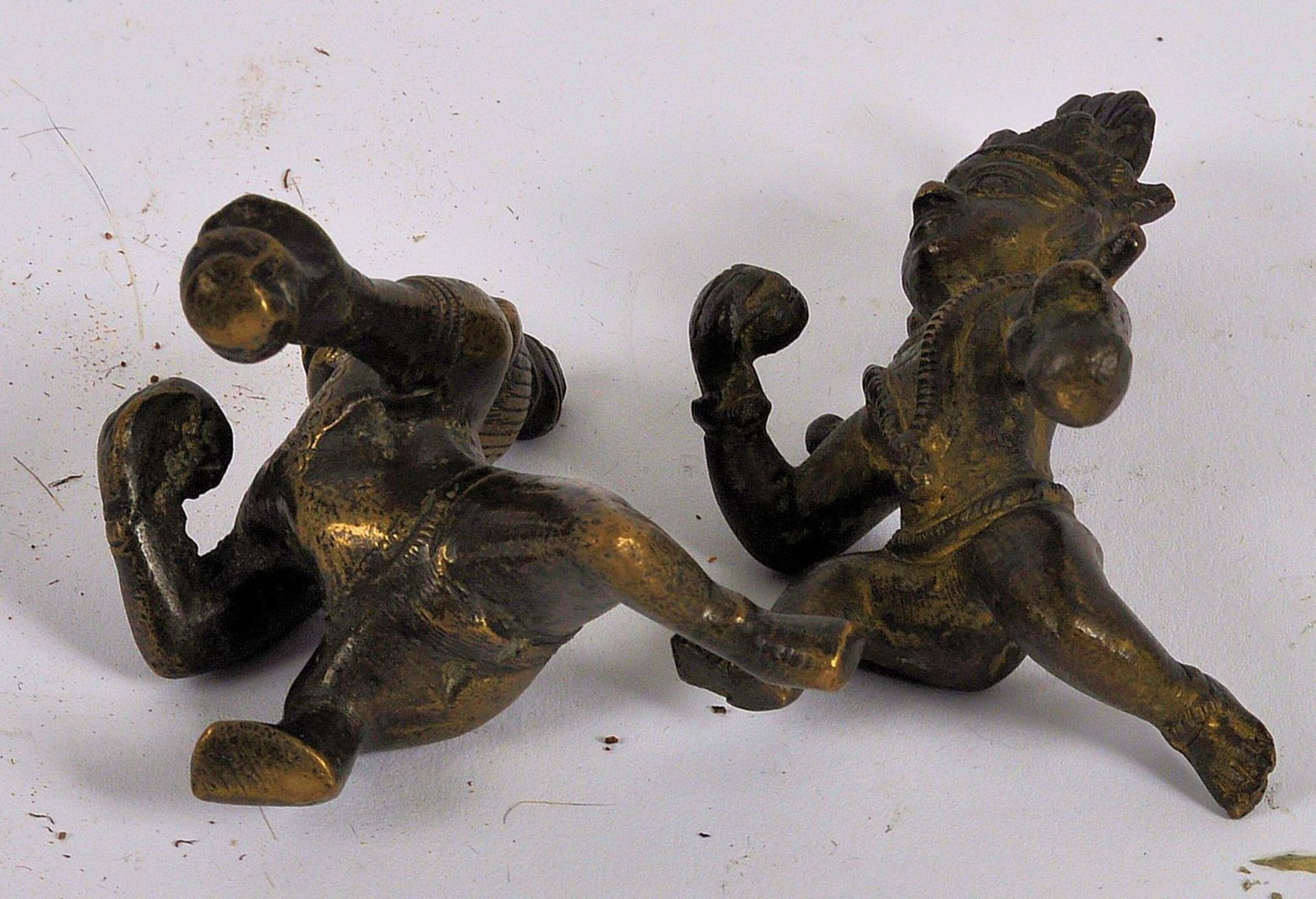 TWO ANTIQUE 19TH / 20TH INDIAN HINDU BRONZE FIGURINES OF KRISHNA - Bild 5 aus 5