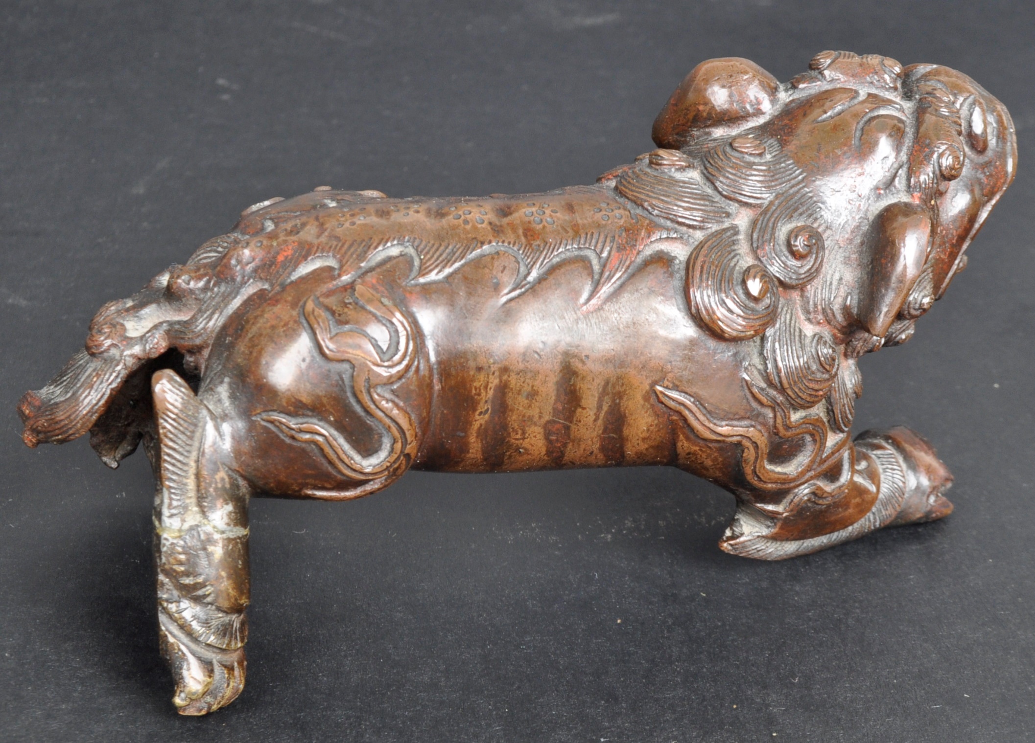 18TH CENTURY CHINESE BRONZE FOO DOG - Image 7 of 7