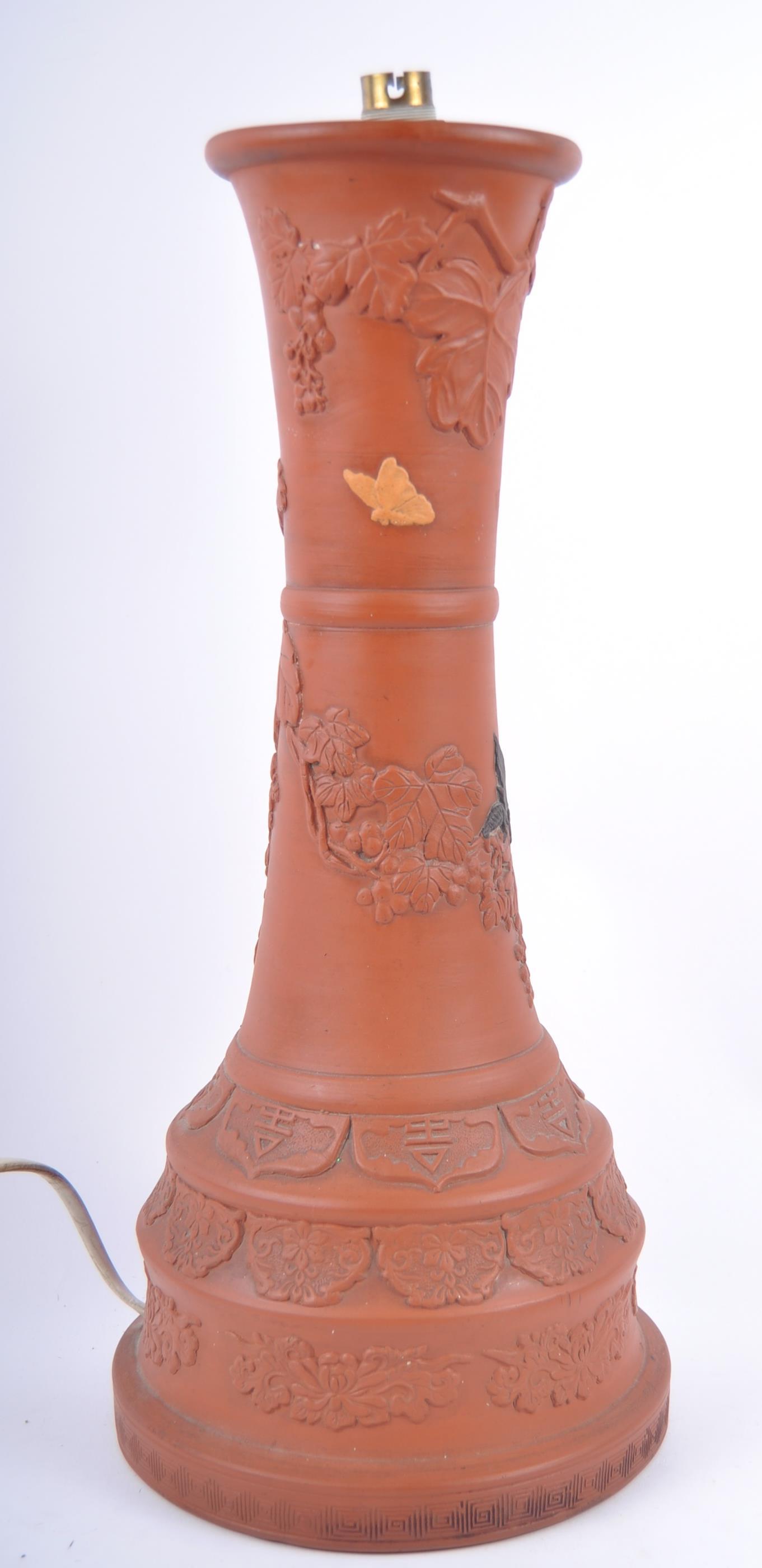 LARGE 19TH CENTURY CHINESE YIXING TABLE LAMP - Image 2 of 4