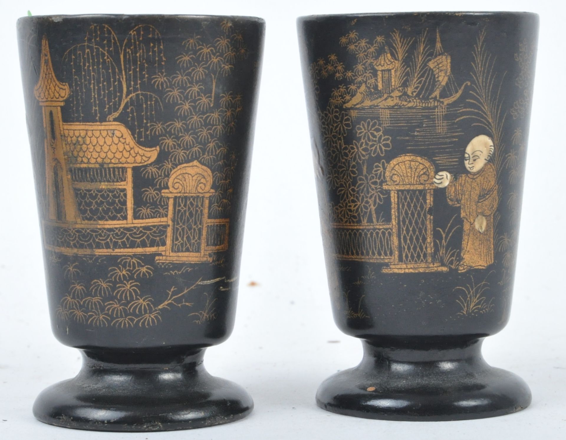 PAIR OF CHINESE BLACK LACQUER DRINKING CUPS - Bild 3 aus 5