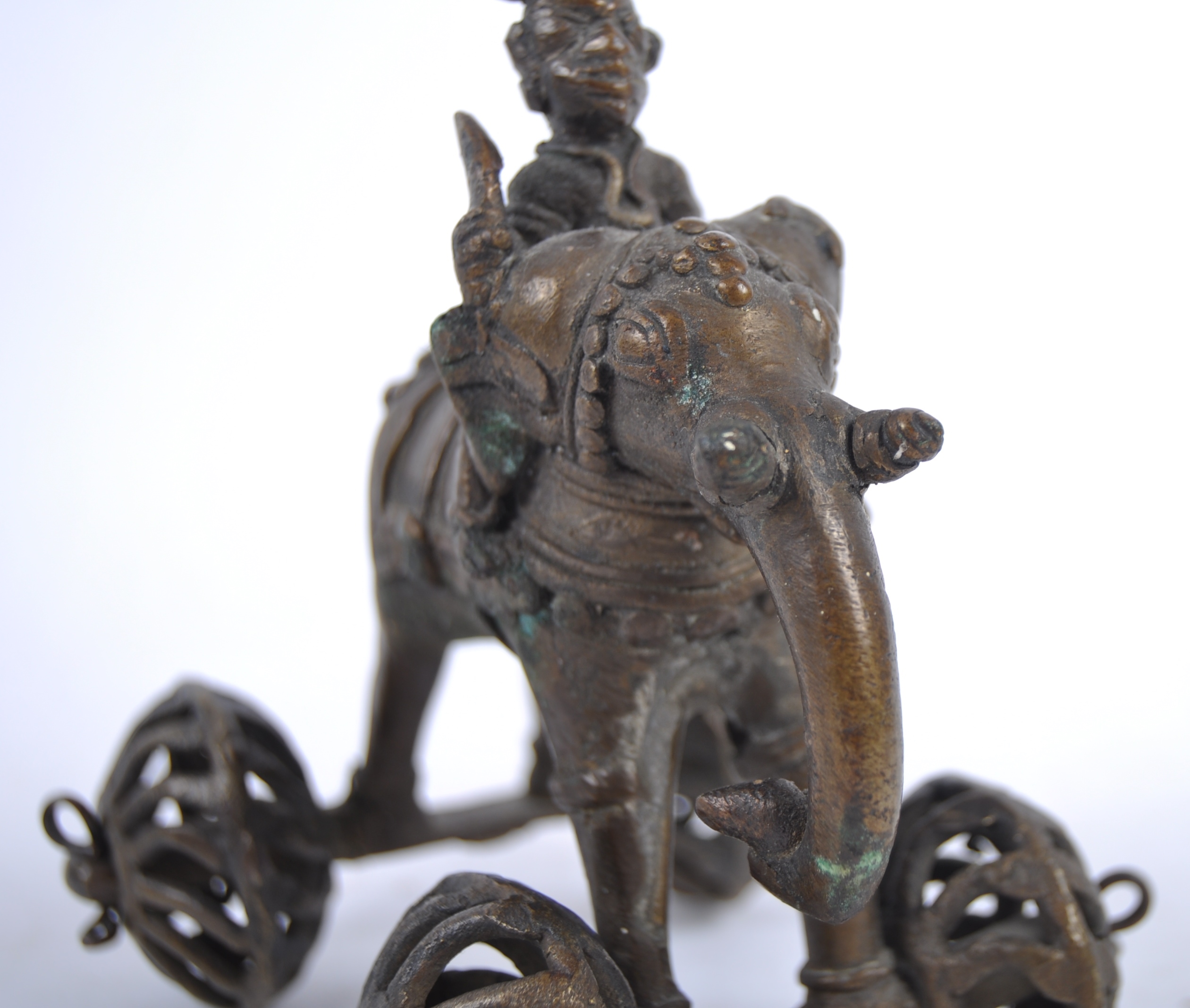 19TH CENTURY BRONZE HINDU TEMPLE TOY - Image 6 of 7