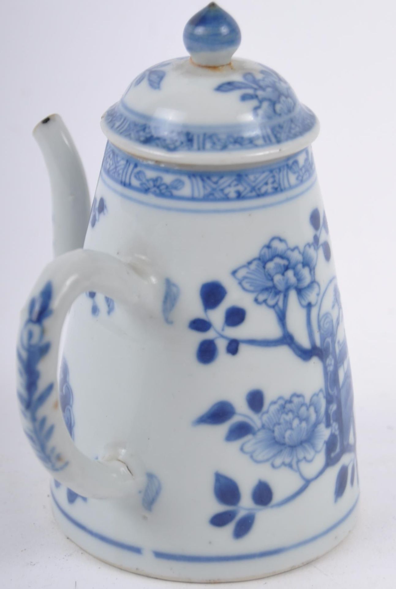 18TH CENTURY CHINESE BLUE & WHITE TEAPOT - Image 4 of 6