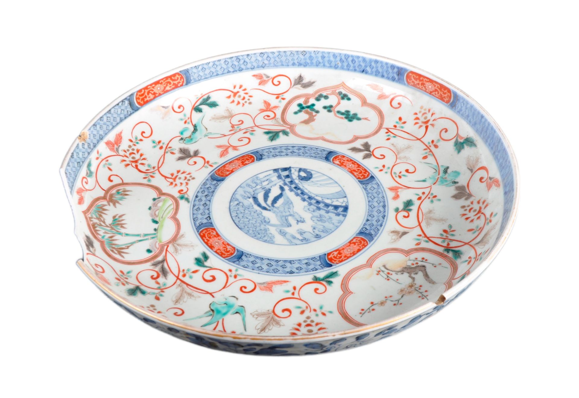 LARGE 19TH CENTURY IMARI PORCELAIN CHARGER