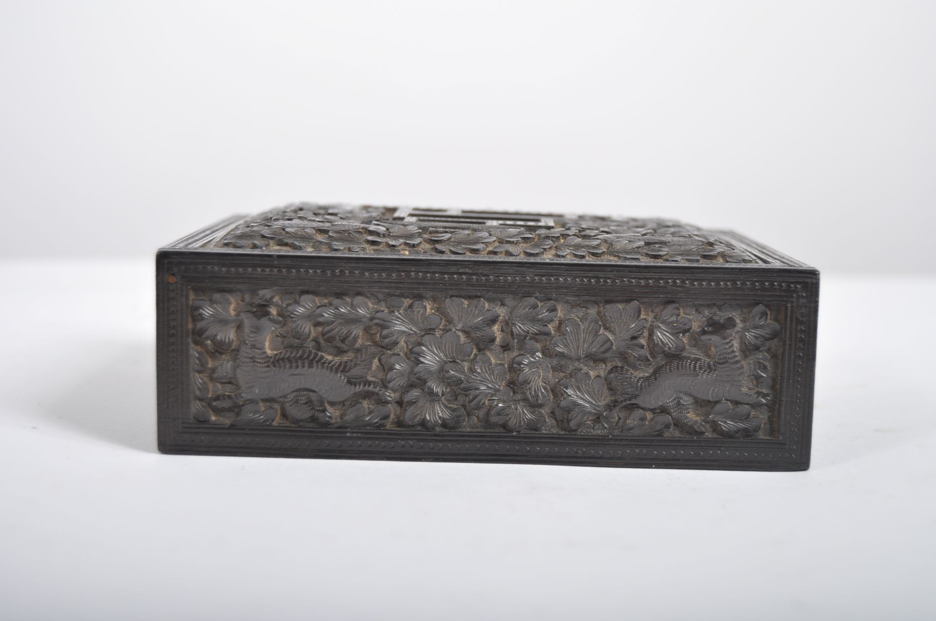 19TH CENTURY ANGLO INDIAN CARVED WOODEN BOX - Image 4 of 7