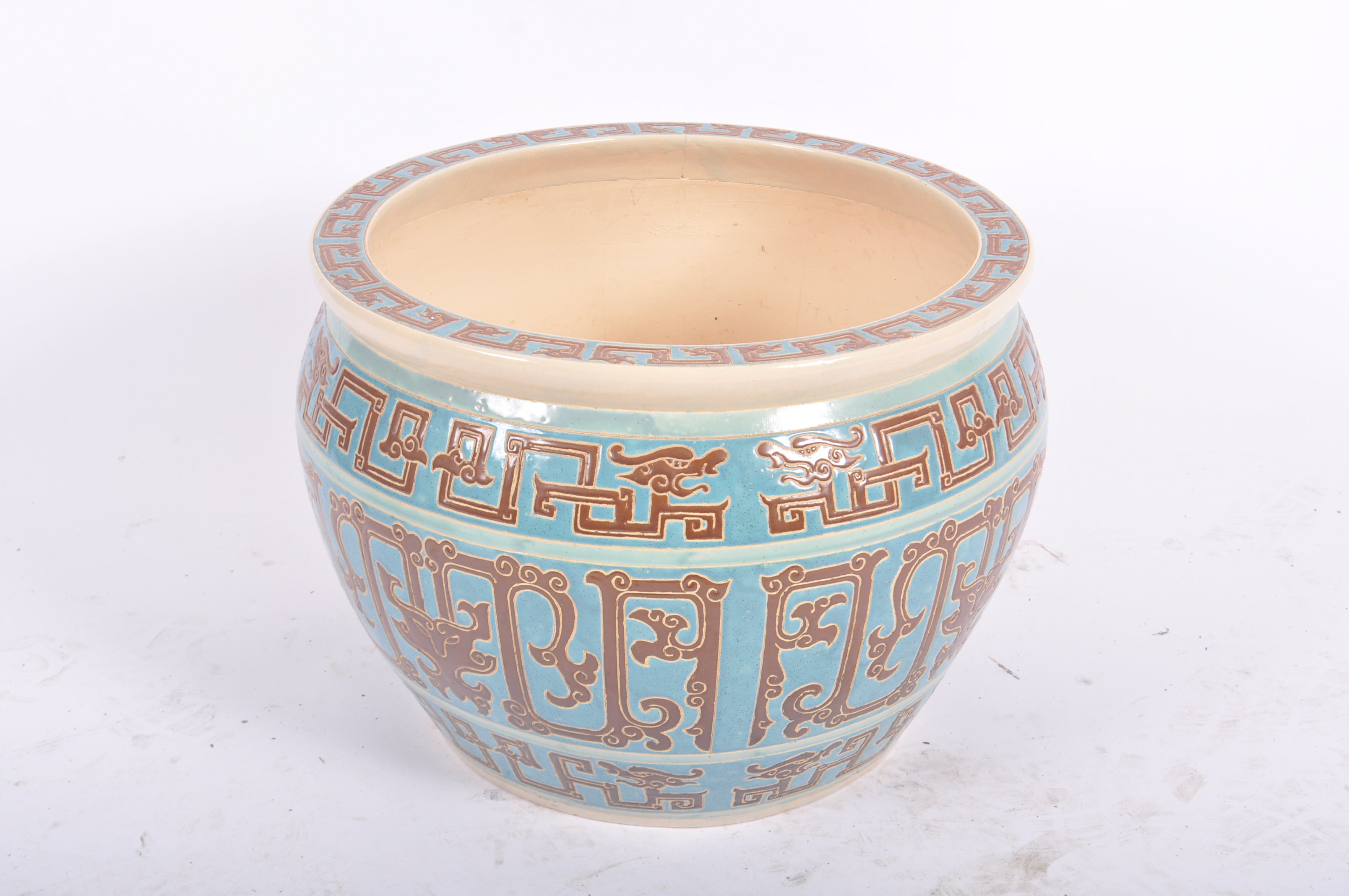 LARGE CHINESE PORCELAIN JARDINIERE PLANTER - Image 2 of 9