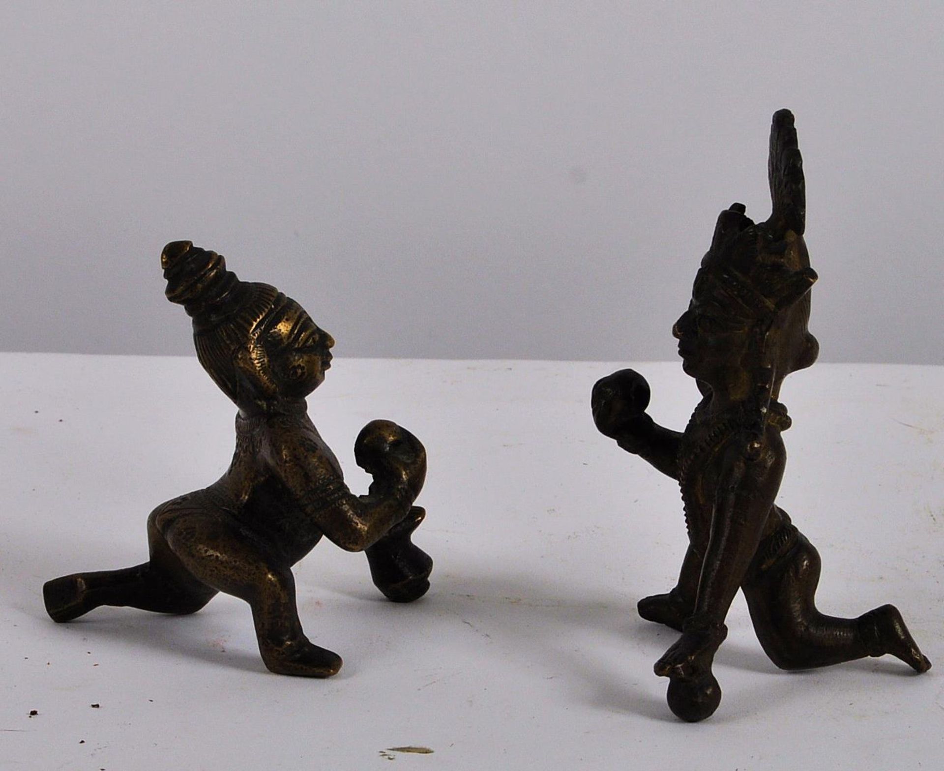 TWO ANTIQUE 19TH / 20TH INDIAN HINDU BRONZE FIGURINES OF KRISHNA - Bild 2 aus 5