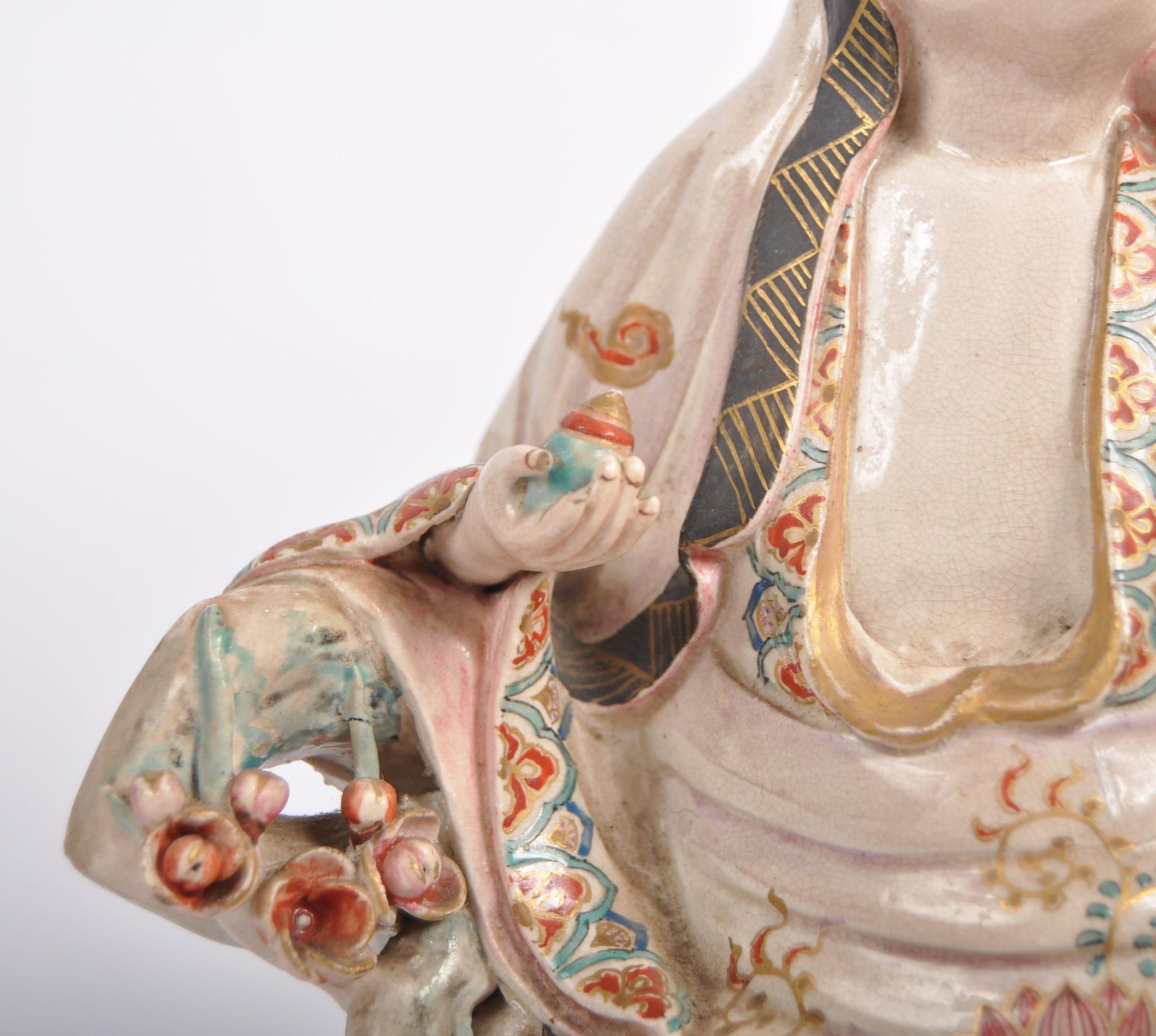 19TH CENTURY JAPANESE SATSUMA FIGURINE - Image 8 of 9