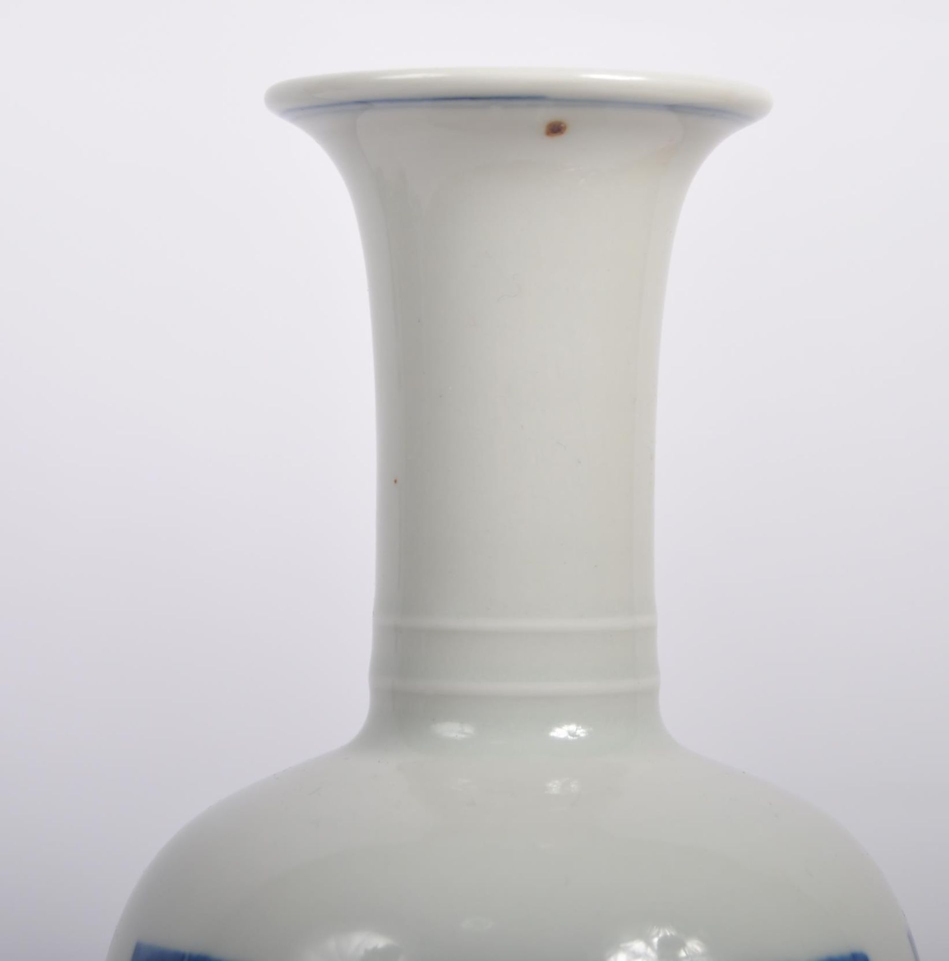 19TH CENTURY CHINESE KANGXI MARK VASE - Image 8 of 9