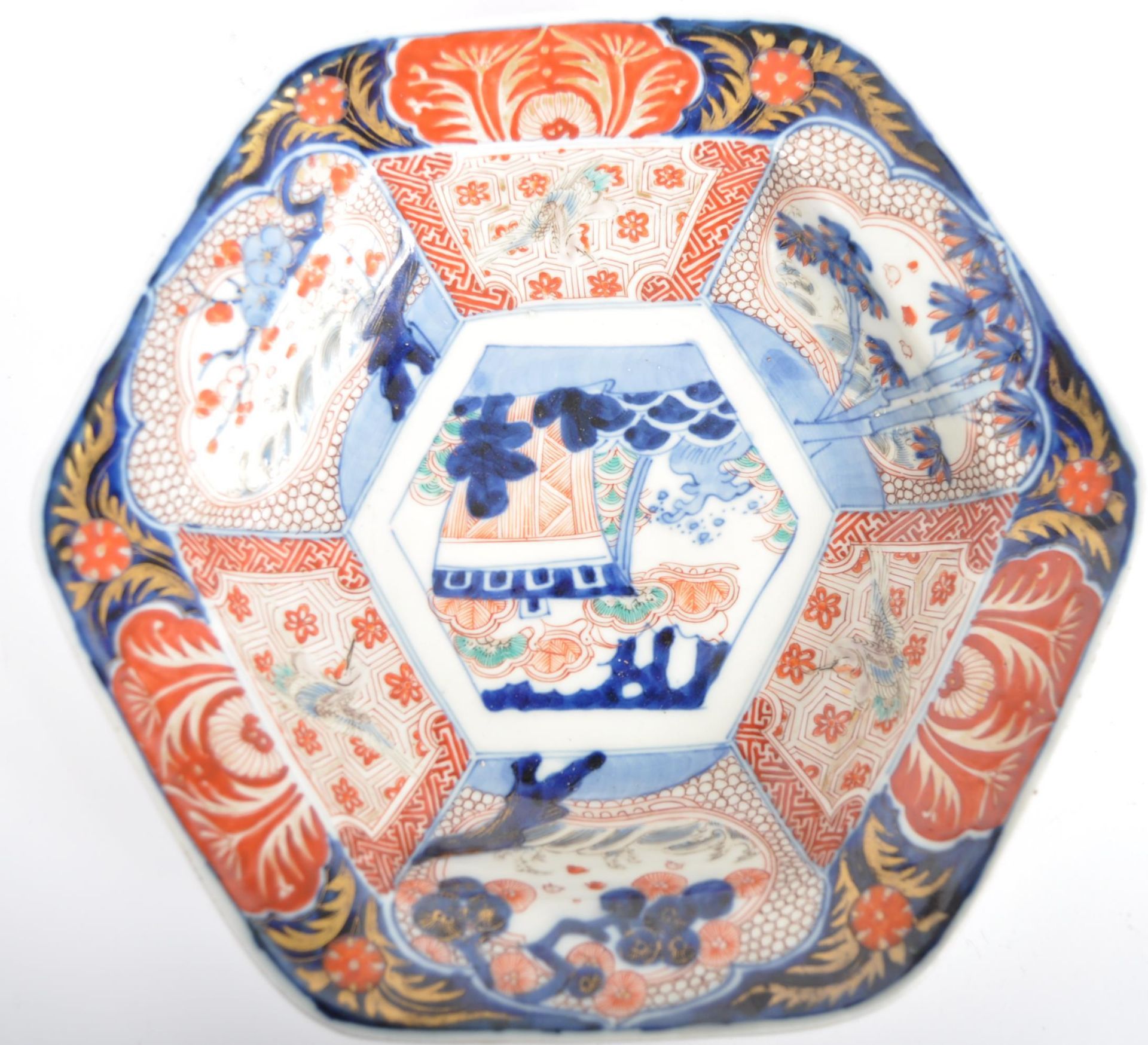 JAPANESE MEIJI PERIOD IMARI CENTREPIECE BOWL - Bild 3 aus 5