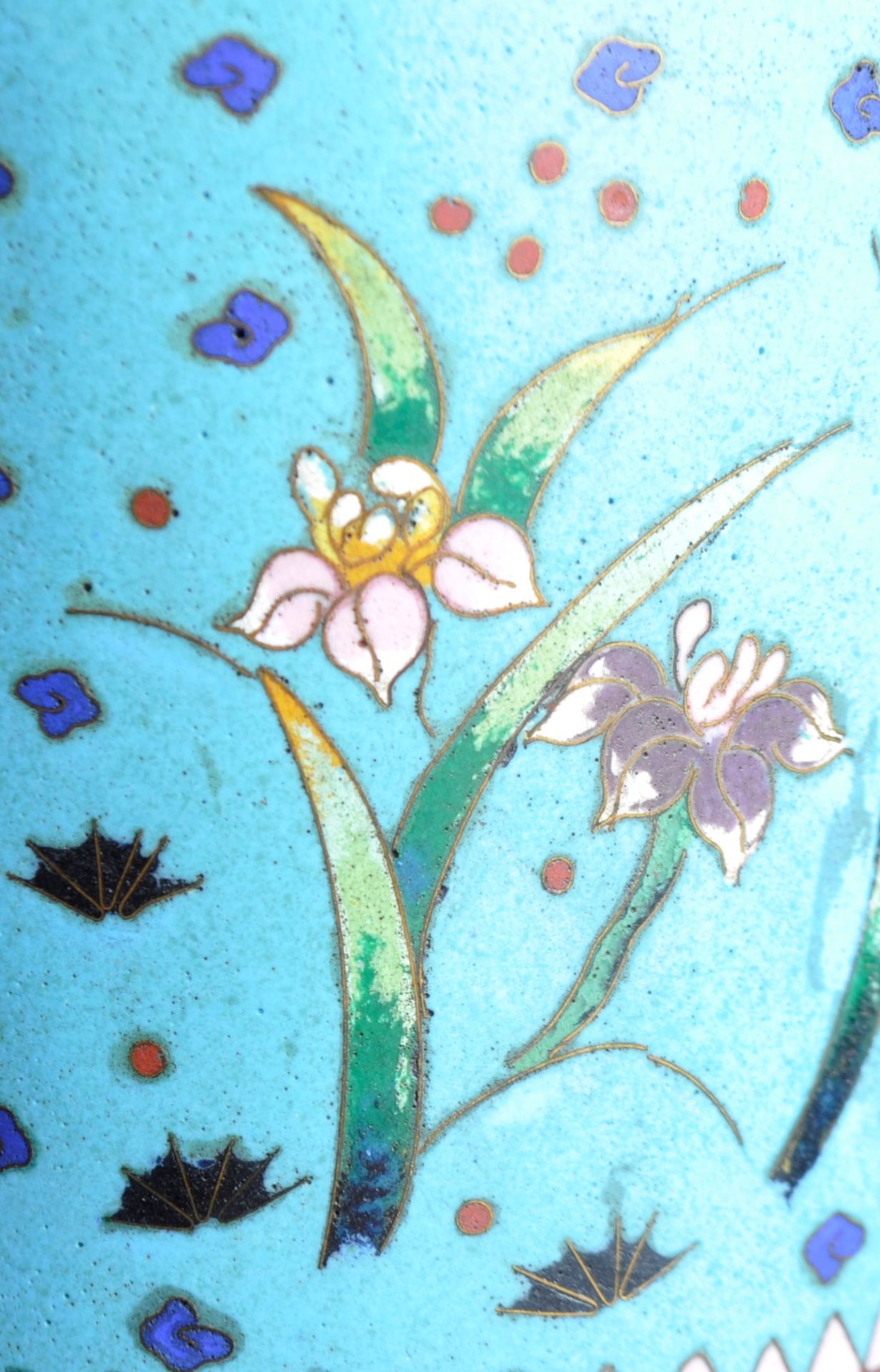 19TH CENTURY CHINESE CLOISONNE & BRONZE BRUSH POT - Image 4 of 5