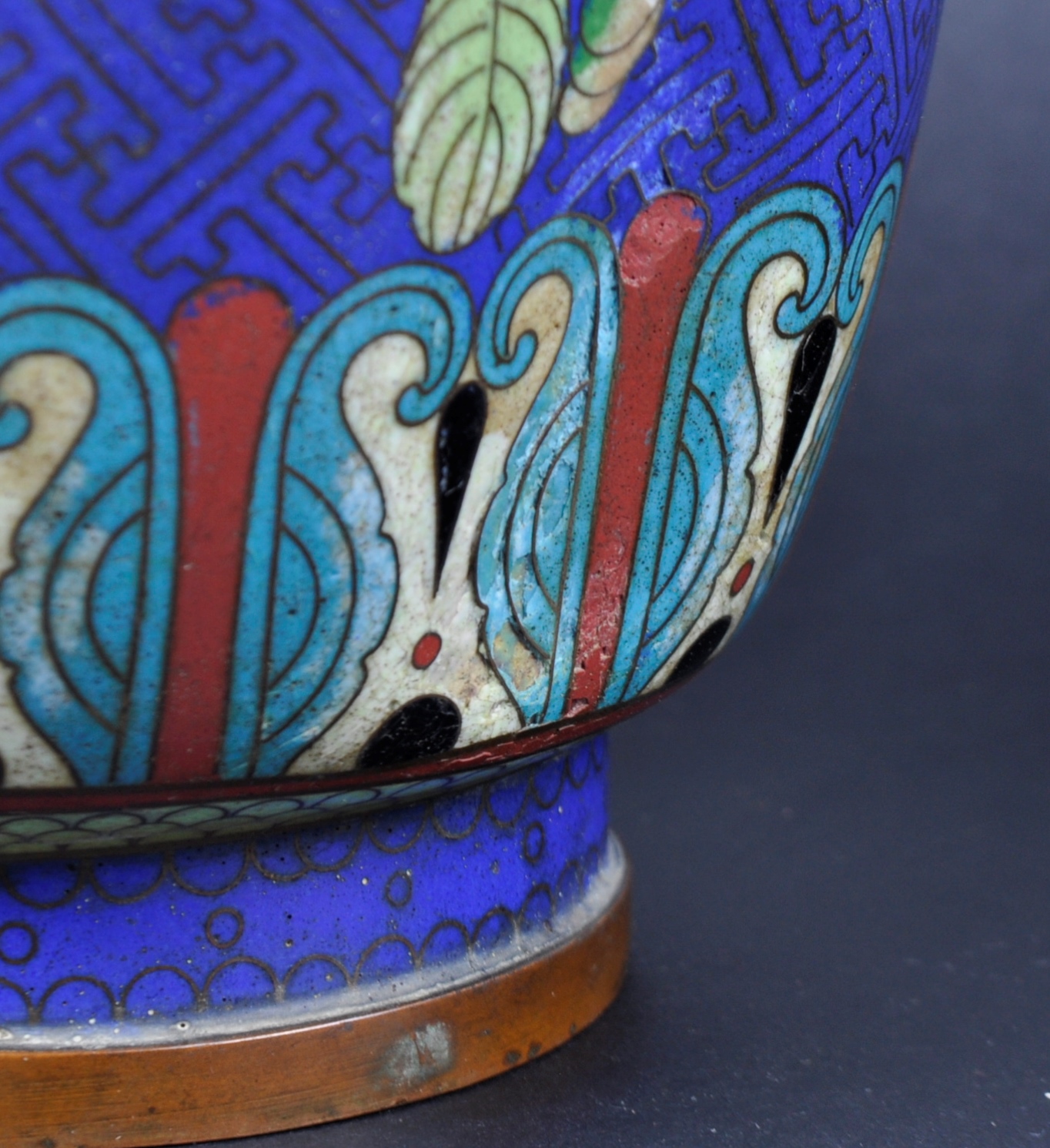 PAIR OF CHINESE CLOISONNE VASES - Image 4 of 6