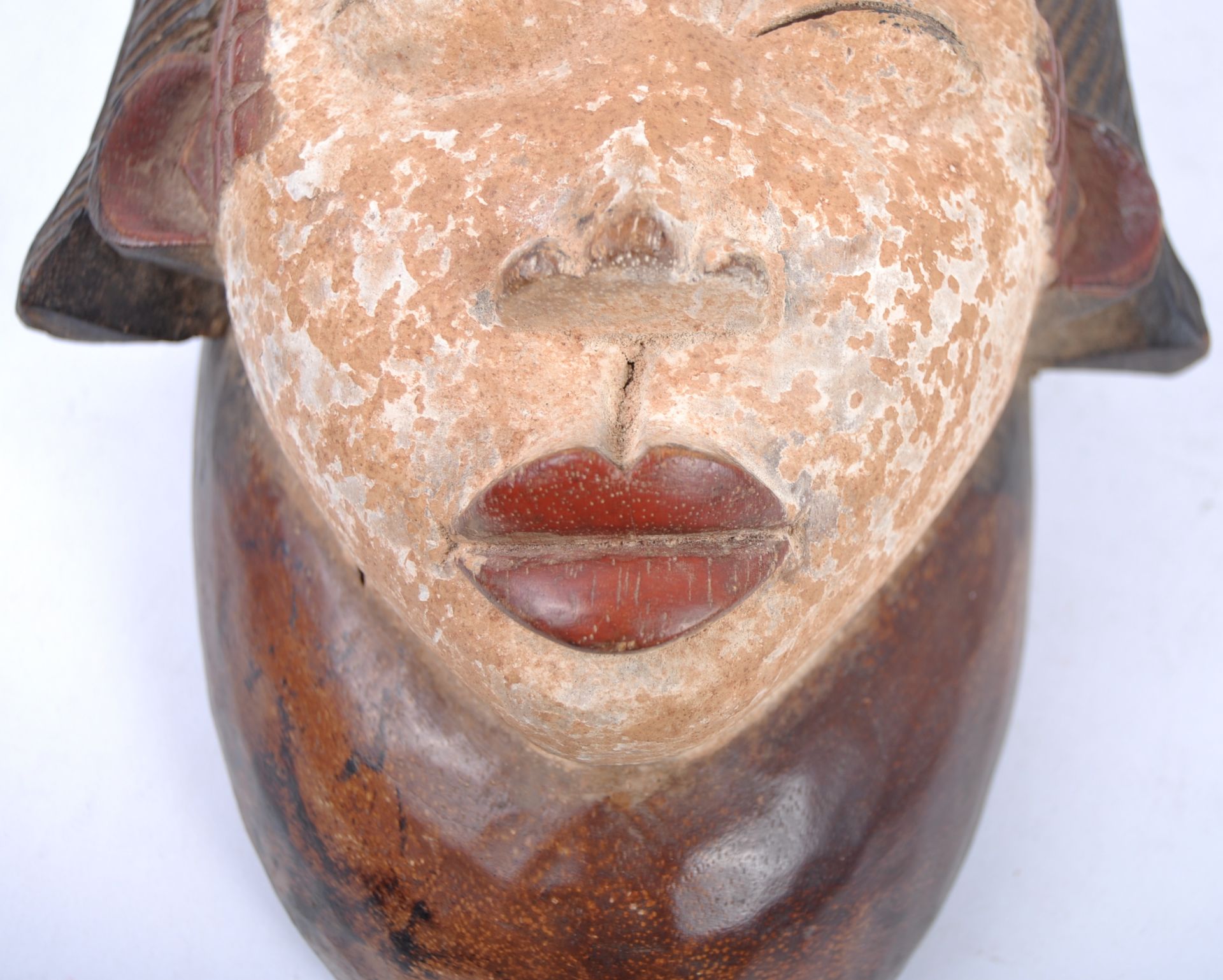 TWO AFRICAN TRIBAL PUNU LUMBO MOURNING MASKS - Image 7 of 9