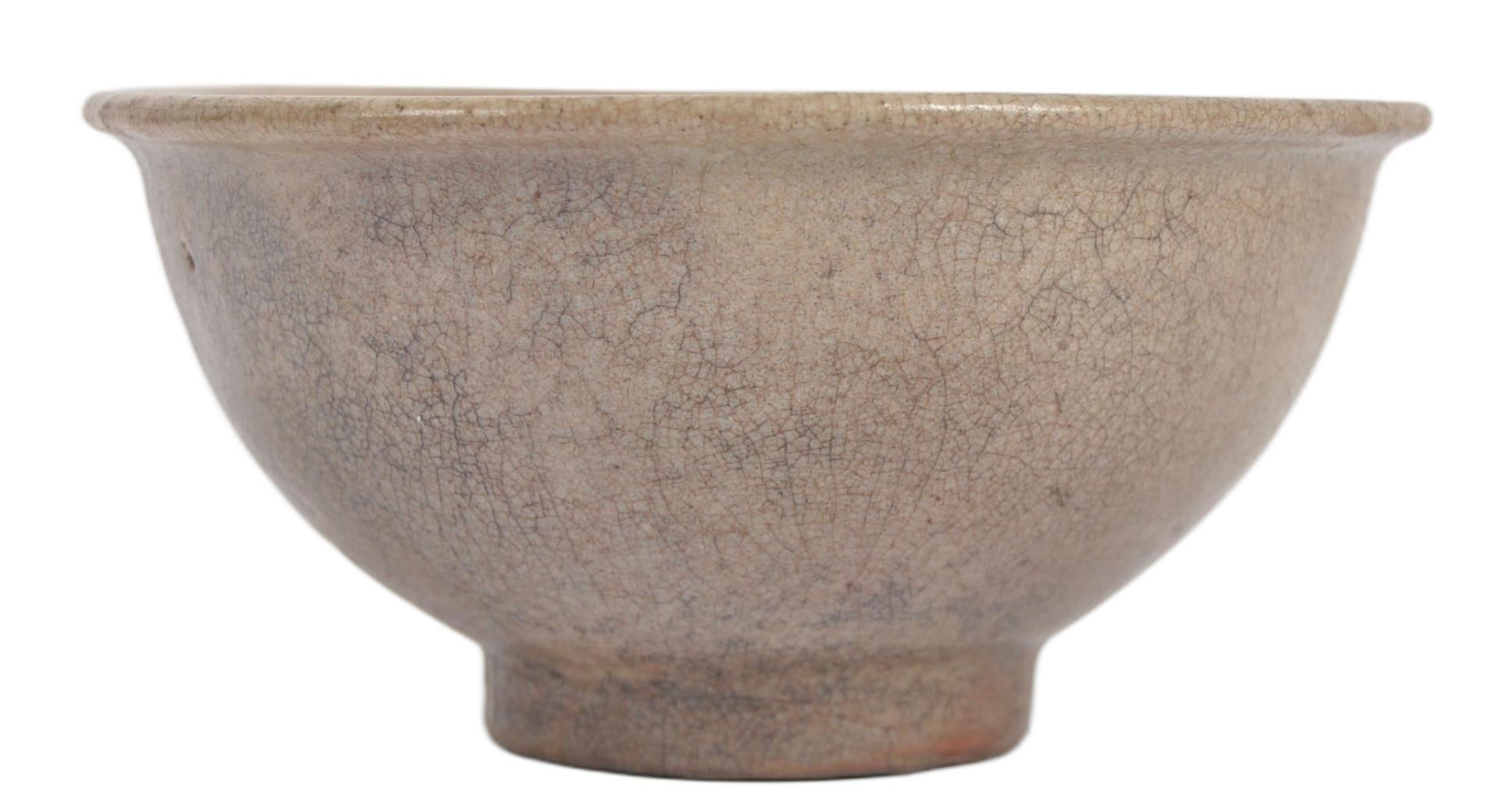 15TH CENTURY CHINESE CELADON BOWL