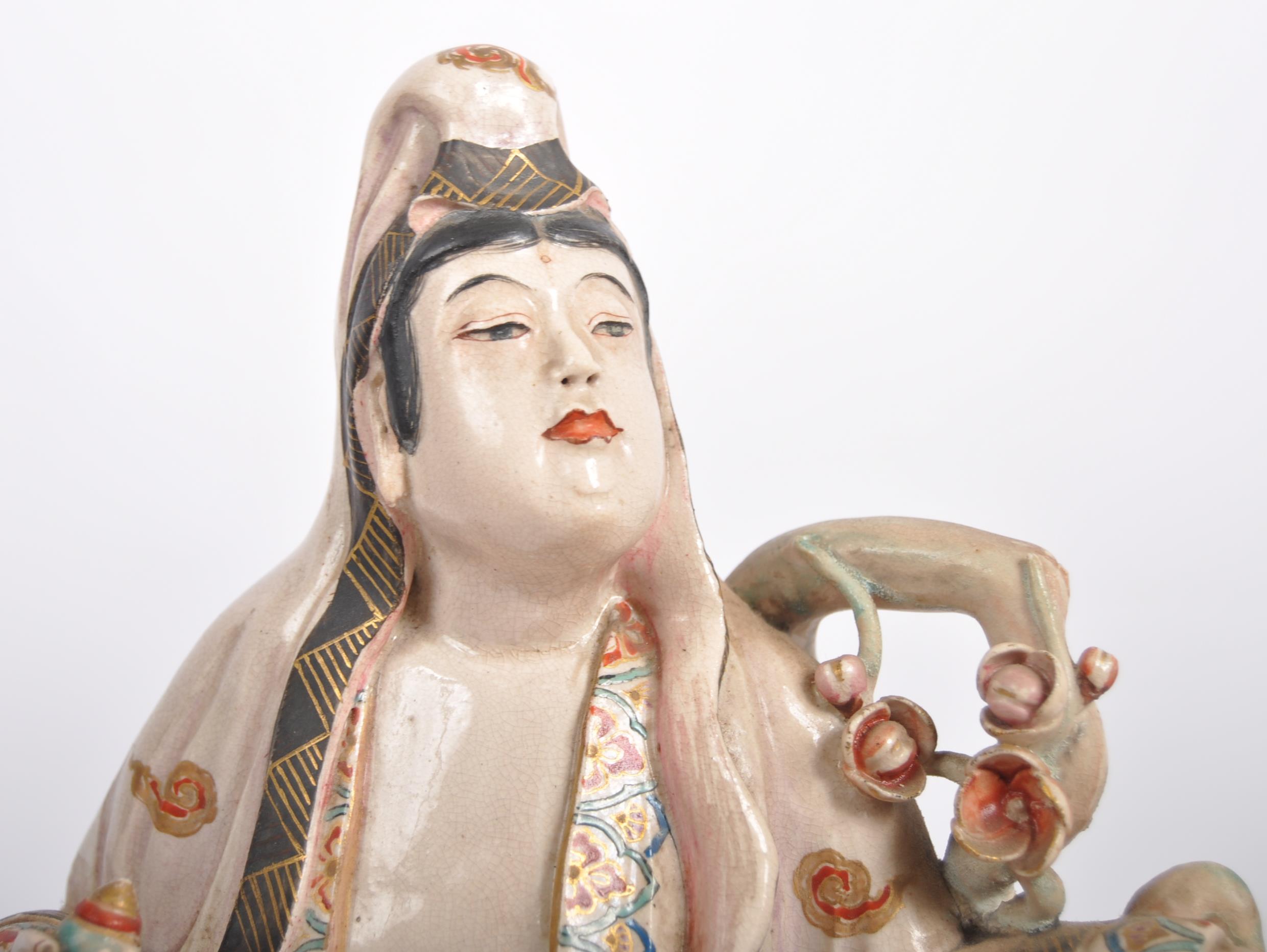 19TH CENTURY JAPANESE SATSUMA FIGURINE - Image 7 of 9