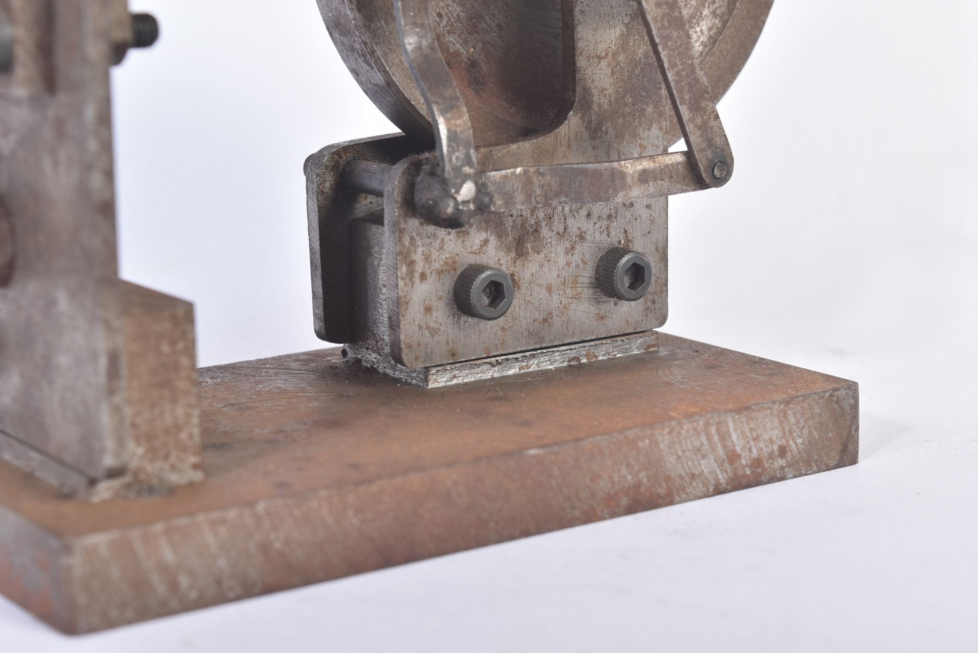 VINTAGE HAND MADE STEAM ENGINE MODEL PART - Image 3 of 5