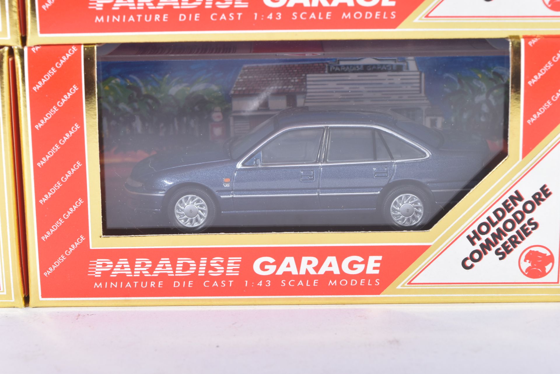 PARADISE GARAGE - 1/43 SCALE PRECISION DIECAST MODELS - Image 3 of 5