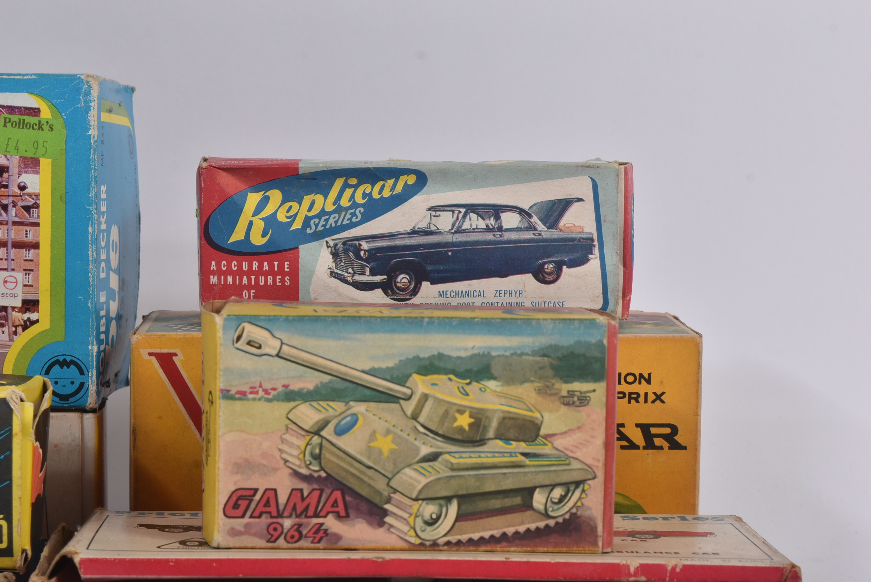 COLLECTION OF ASSORTED VINTAGE TINPLATE / FRICTION MOTOR MODELS - Image 5 of 8