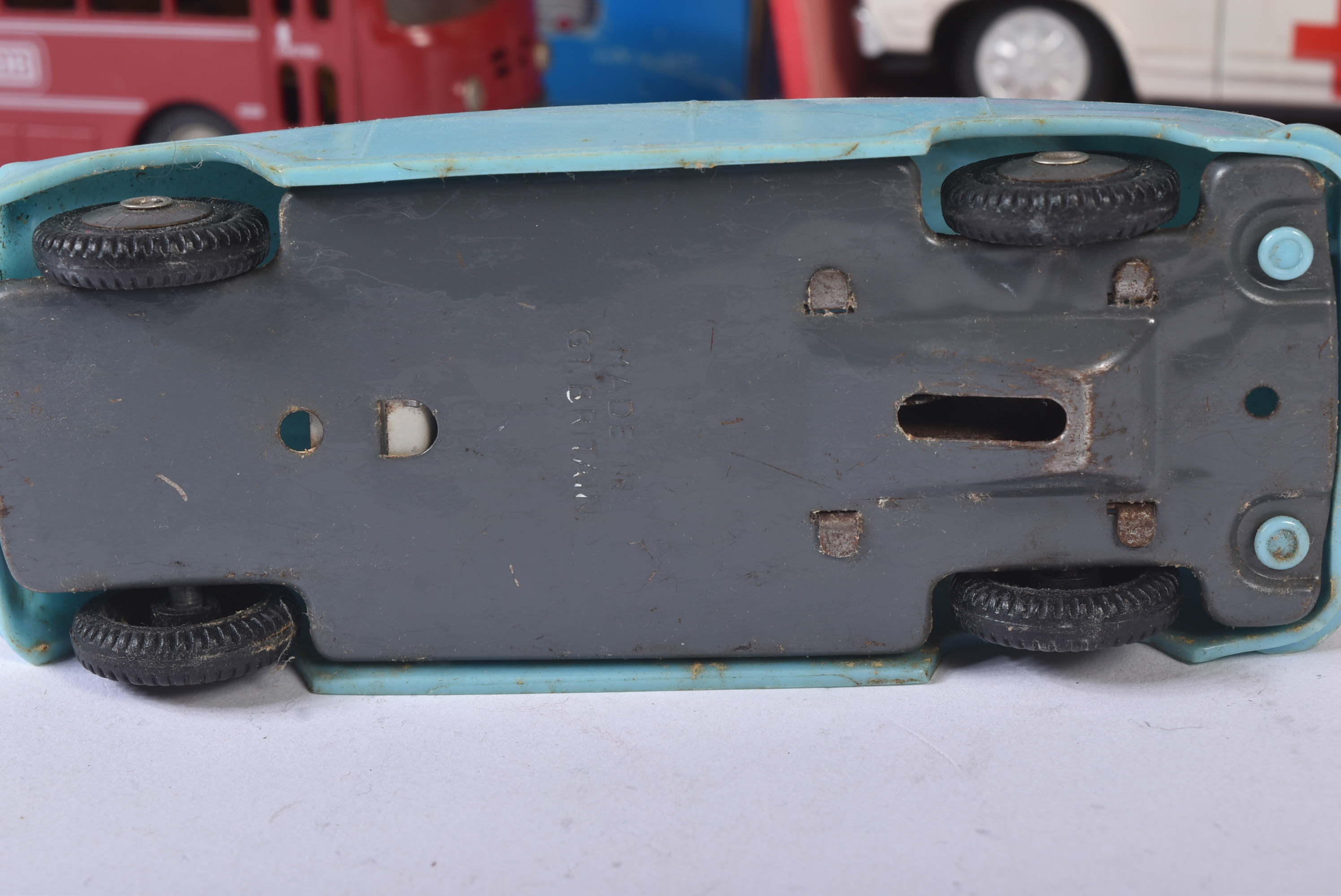 COLLECTION OF ASSORTED VINTAGE TINPLATE / FRICTION MOTOR MODELS - Image 6 of 8